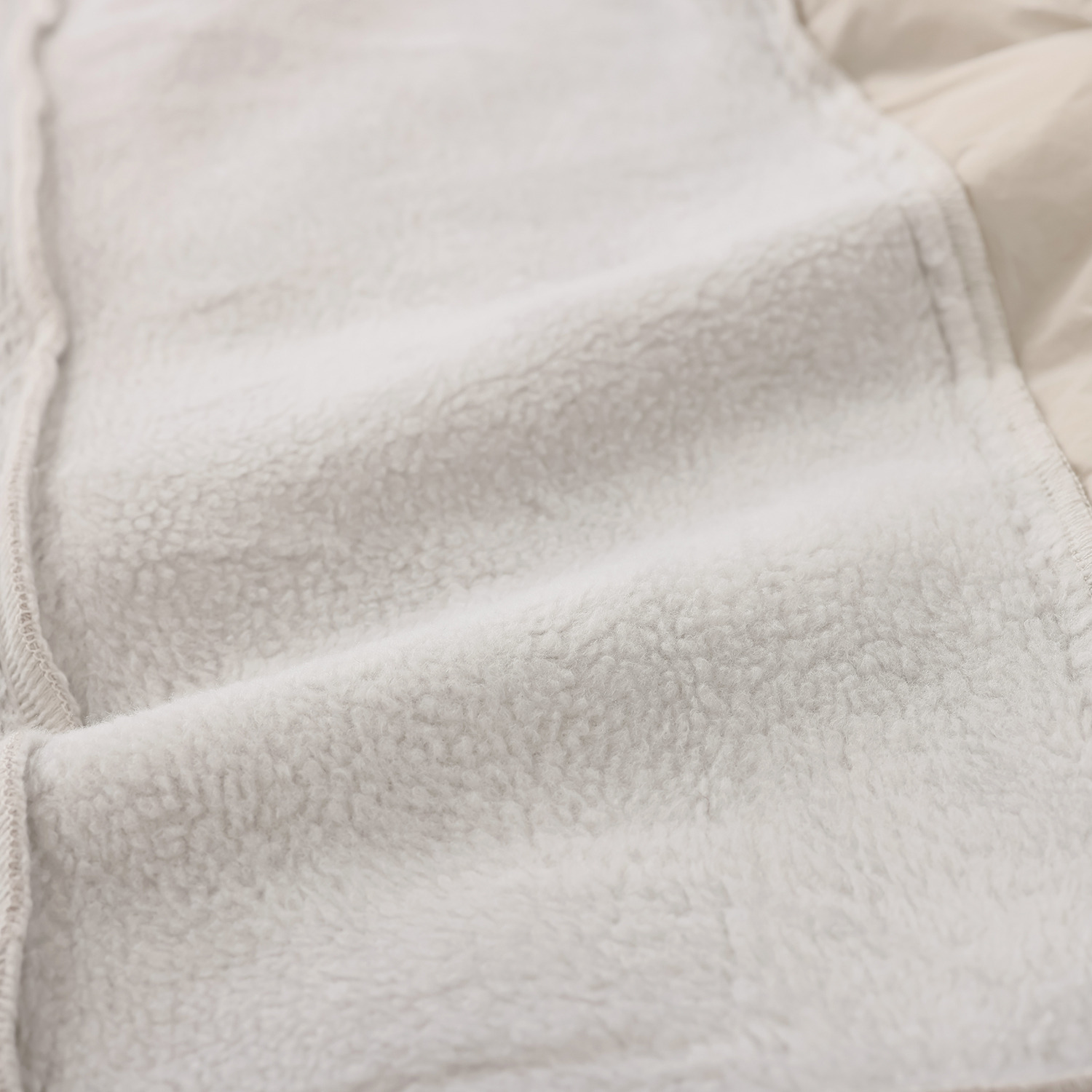 キノウ バイ　ヨーコモリモト 中綿キルトと極上裏起毛で 暖かくおしゃれに軽快に Ｉラインロングスカート