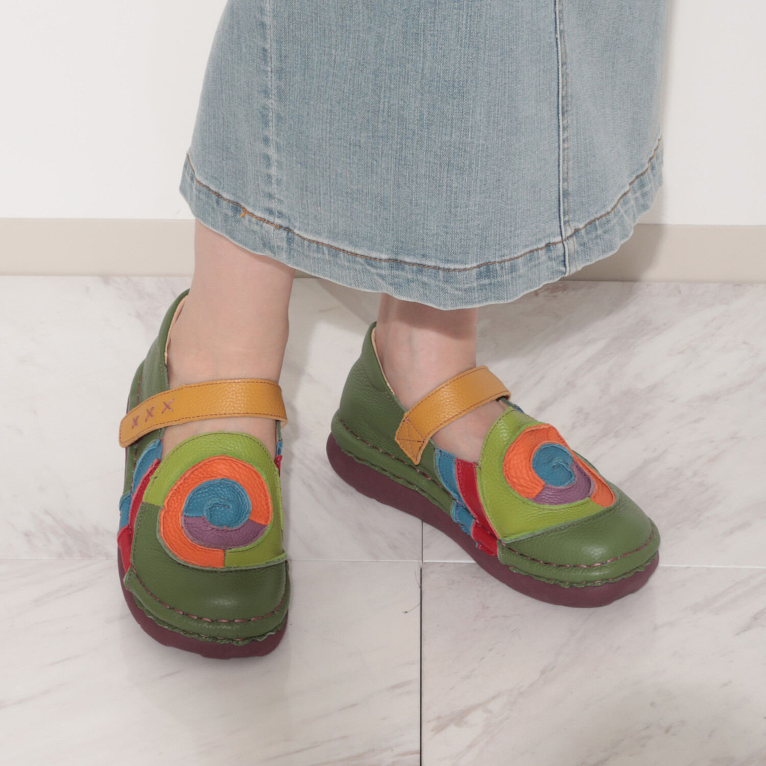 エスタシオン 牛革 うずまきデザイン ベルトシューズ 