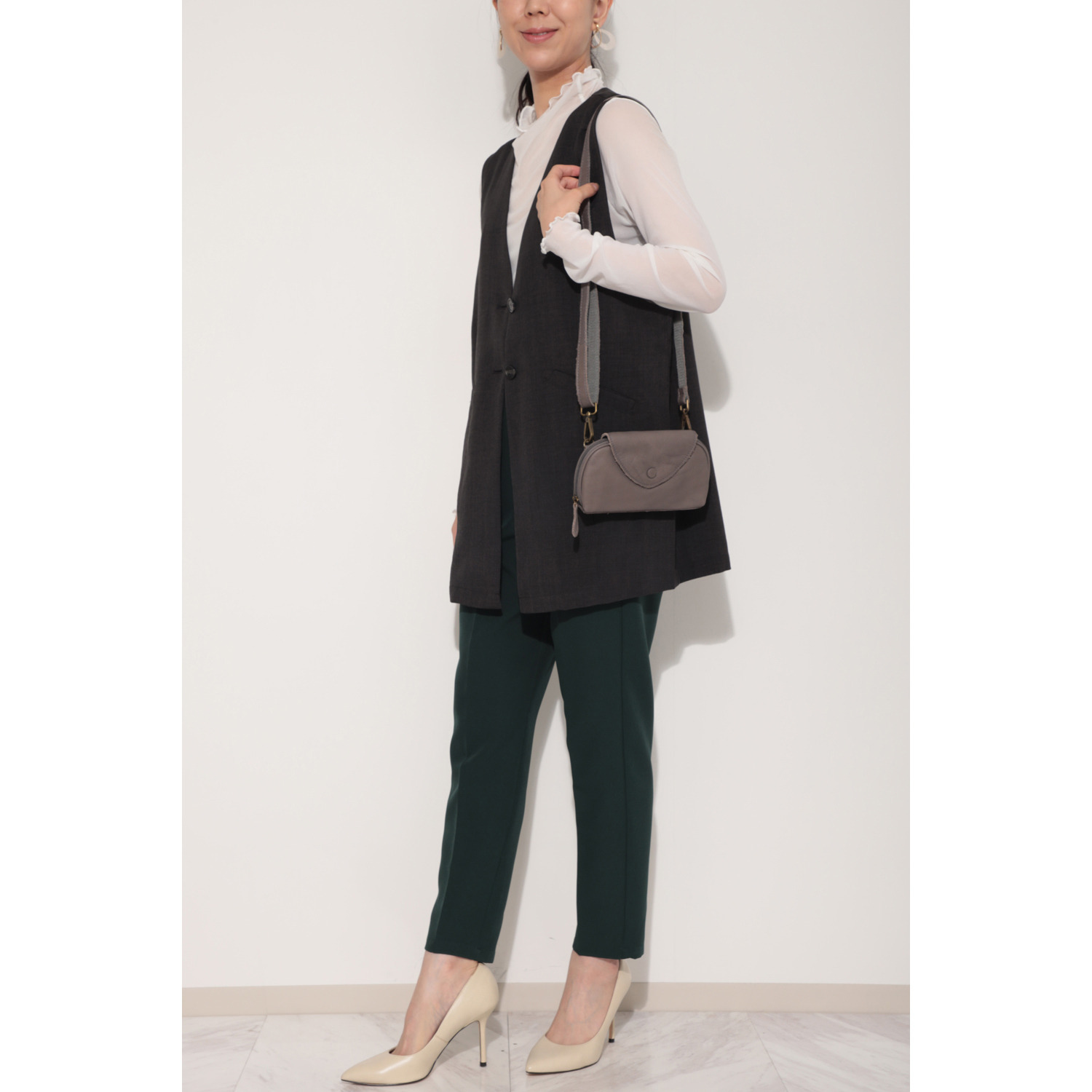 エスタシオン 本革 ショルダーポーチ