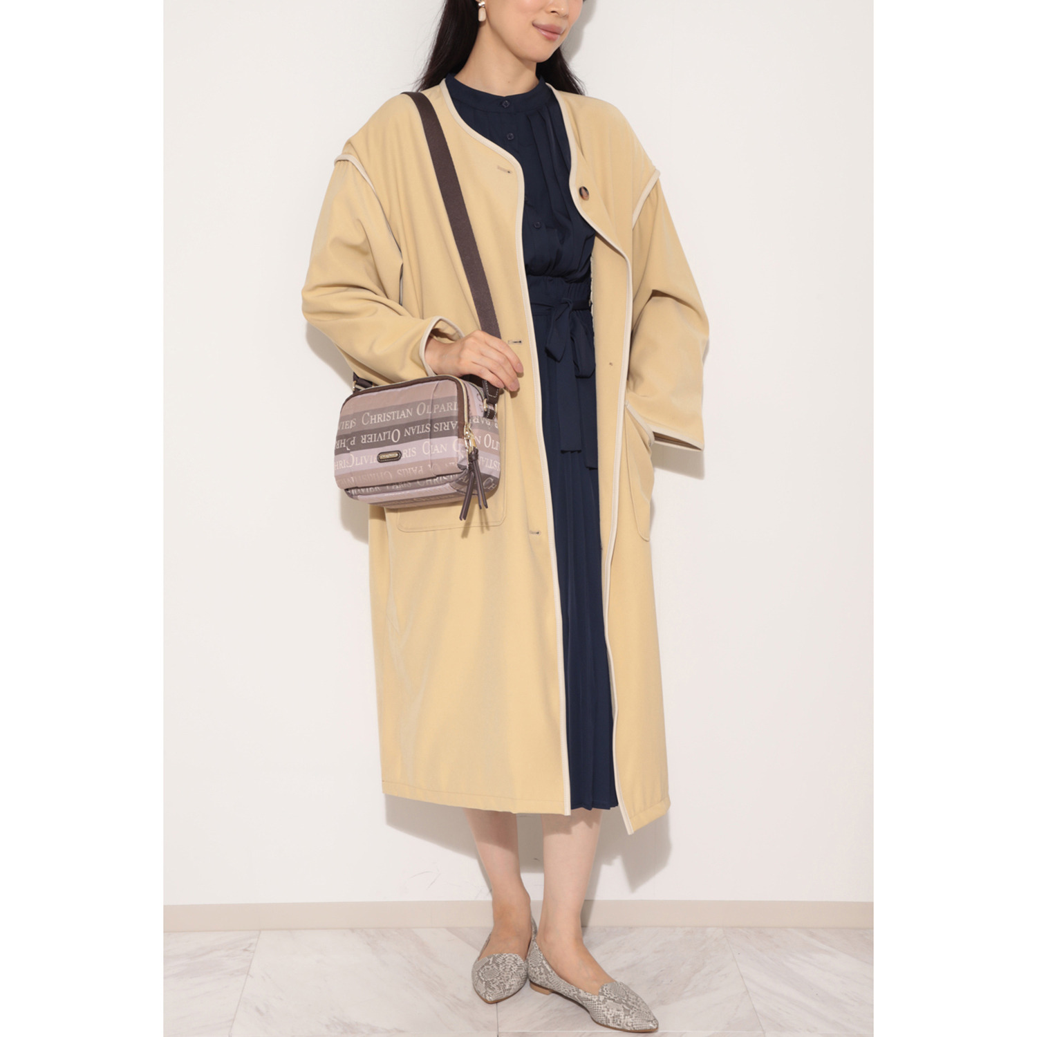 クリスチャン　オリビエ はっ水ジャガード ボーダー柄 マルチ機能付 ショルダーバッグ