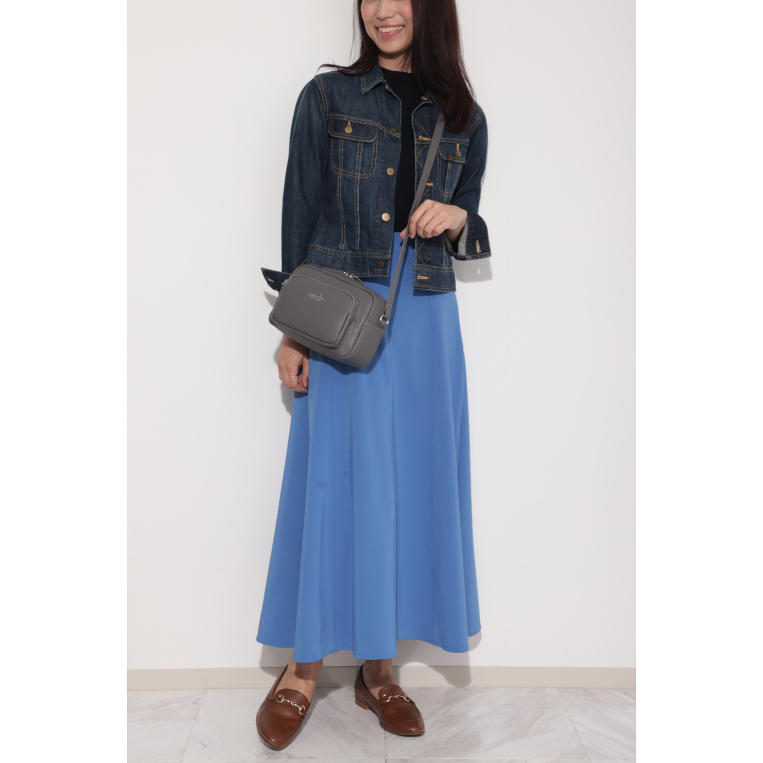 リズデイズ フェイクレザー ラウンド ミニショルダーバッグ