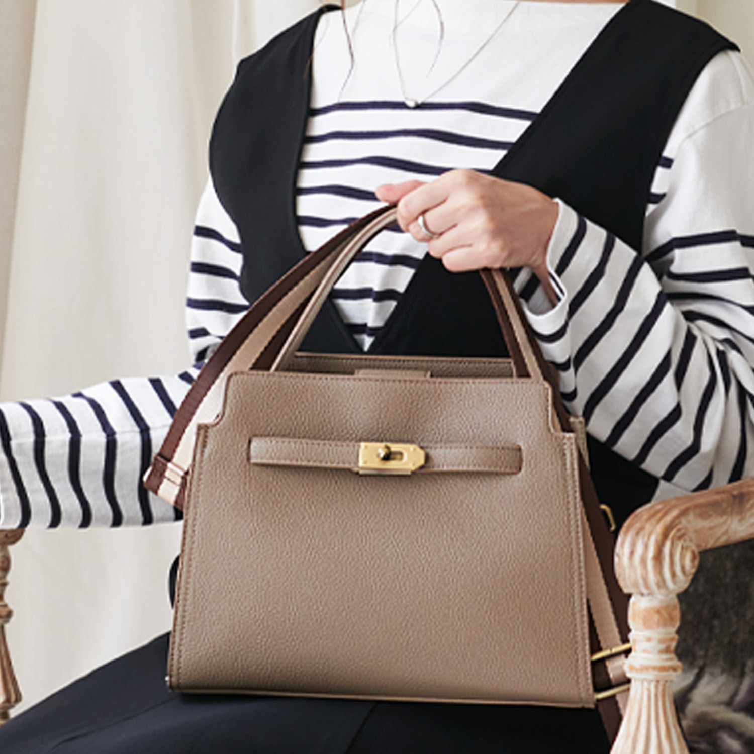 リズデイズ フェイクレザー バイカラー ショルダーバッグ