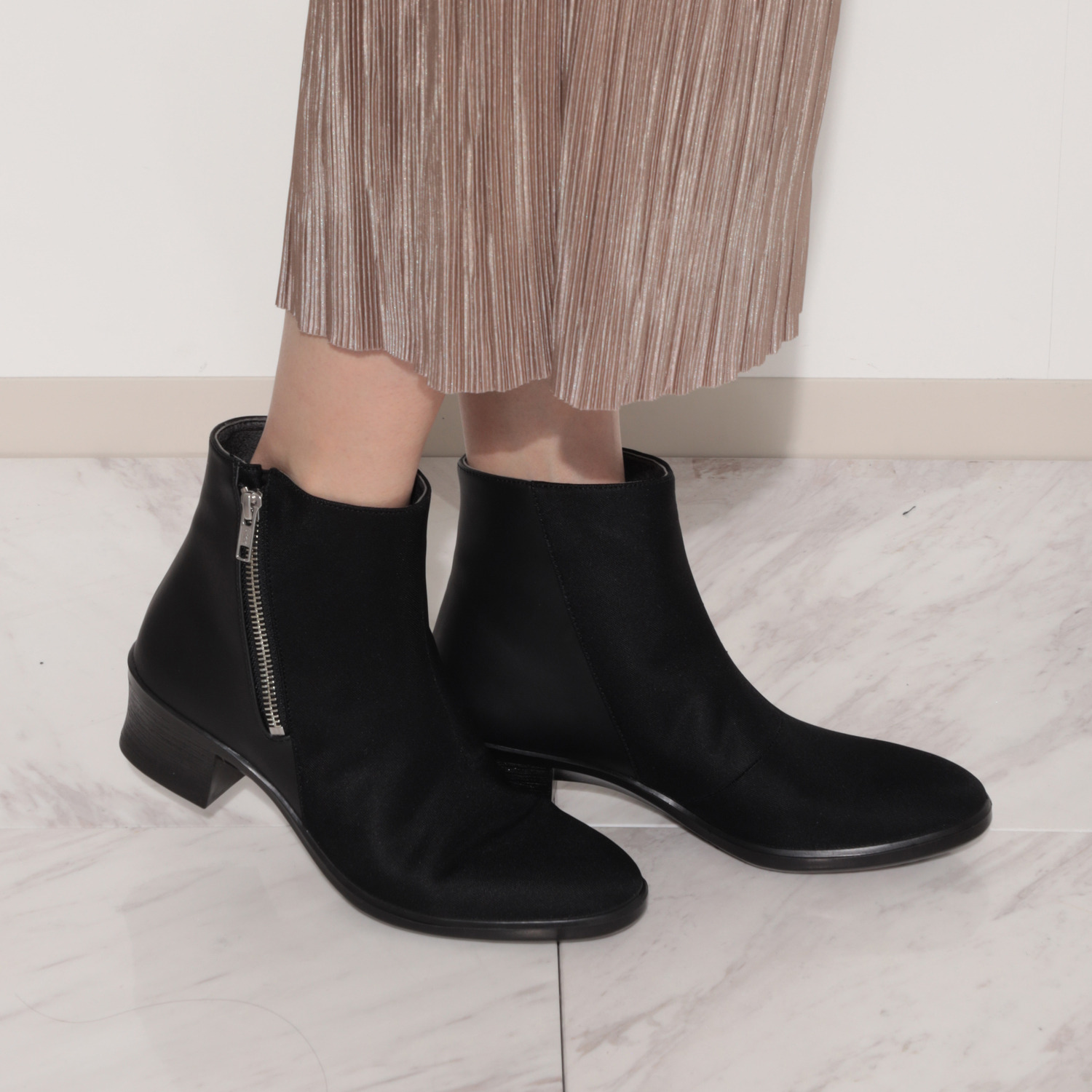 トップドライ 天気予報を気にせず履ける ファスナー付 エレガントヒールブーツ