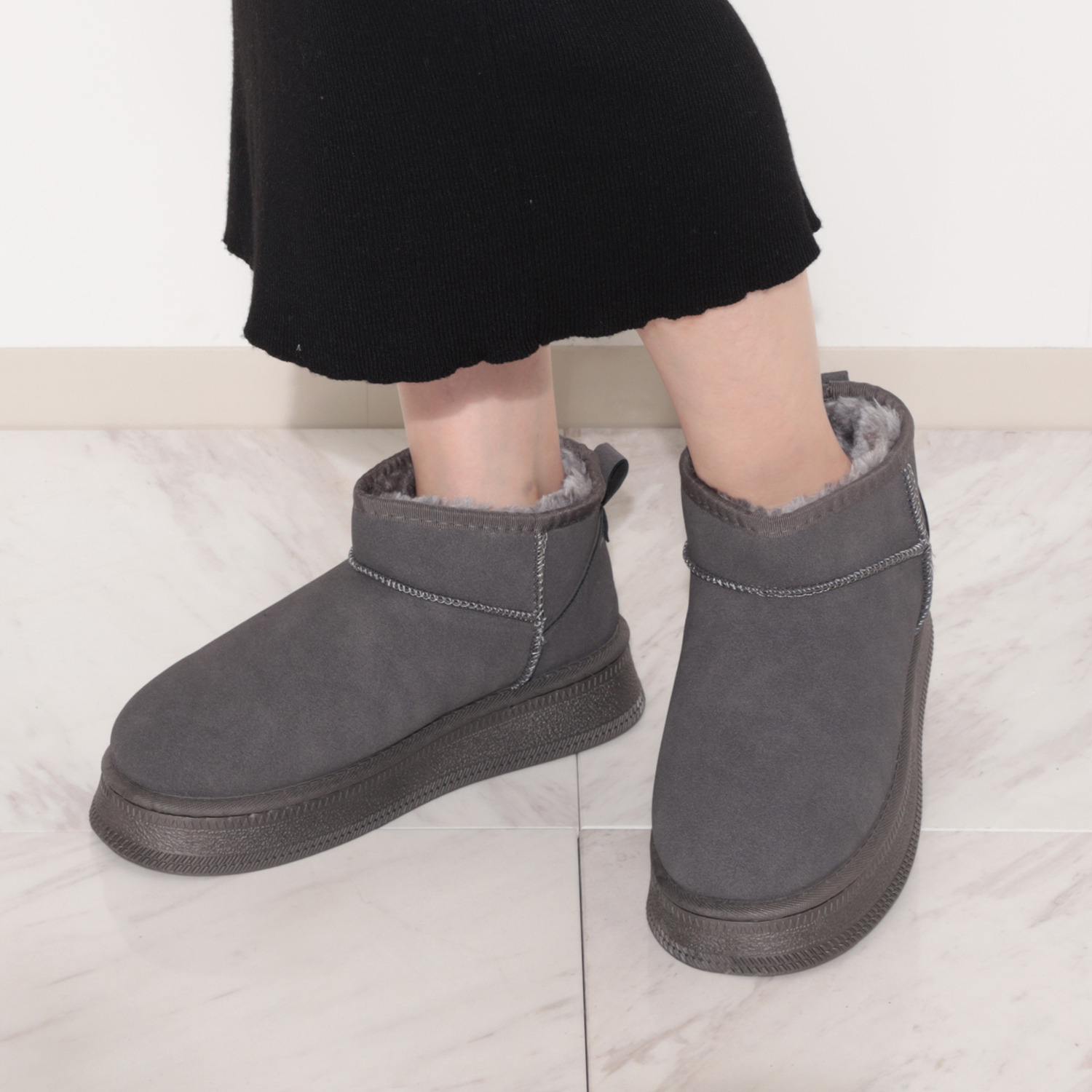 ヌーベルヴォーグ リラックス フェイクムートン 曲がる厚底ショートブーツ