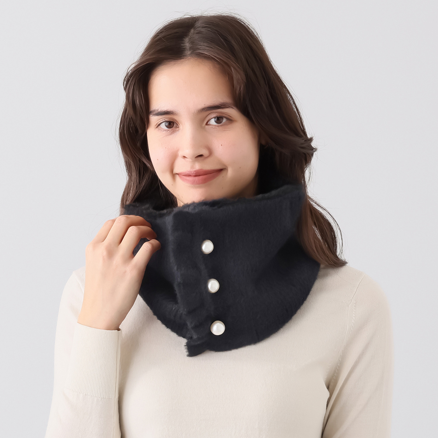 うらぽか パールビジュウ フリルネックウォーマー