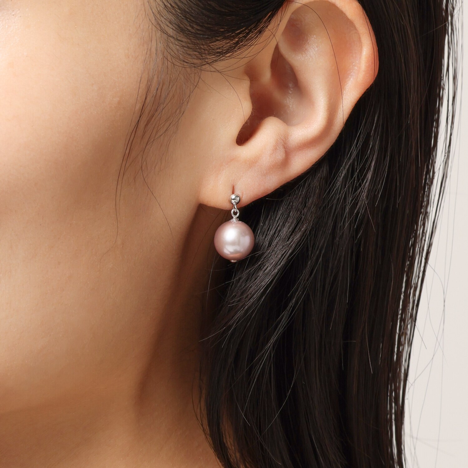 パルミア 有核淡水パール １粒デザイン イヤリング／ピアス