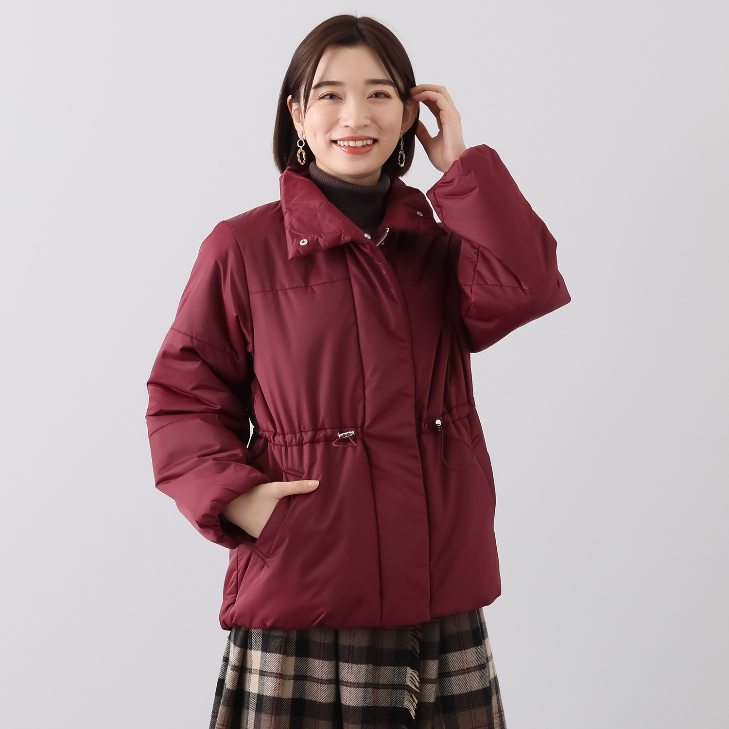 サーモア 暖かく、軽やか ミディアム丈 中綿キルティング ハイカラーコート