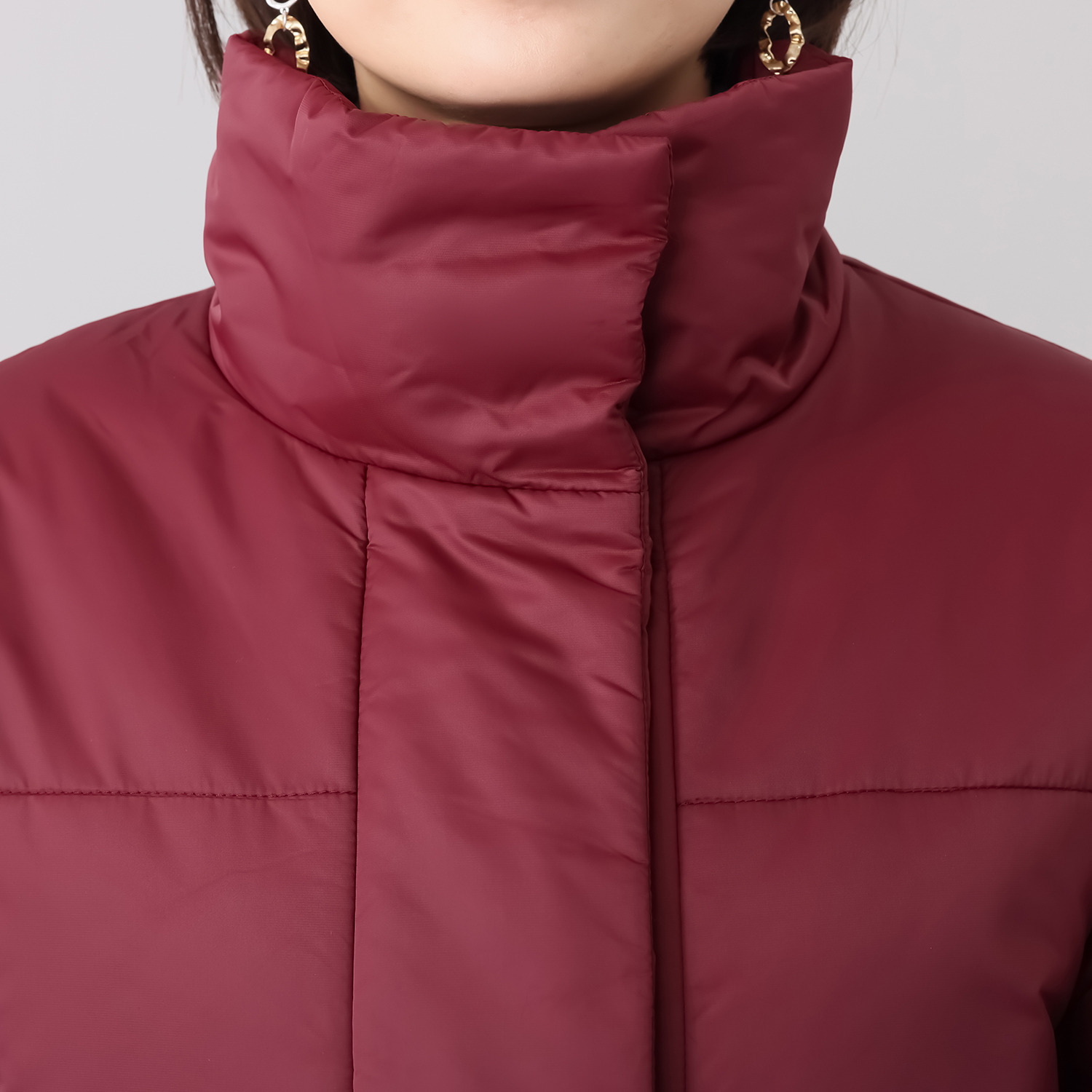 サーモア 暖かく、軽やか ミディアム丈 中綿キルティング ハイカラーコート