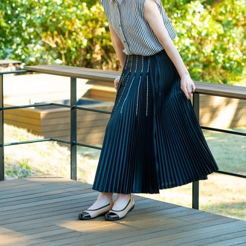 ミスキョウコ 日本製　はっ水牛革 エナメルコンビ 軽量フラットシューズ