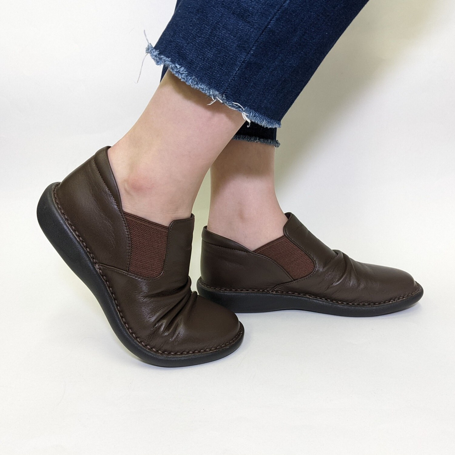 ミスキョウコ 日本製　牛革 ドレープデザイン サイドゴアスリッポン