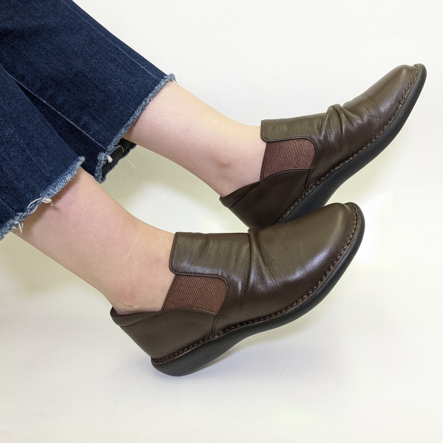 ミスキョウコ 日本製　牛革 ドレープデザイン サイドゴアスリッポン