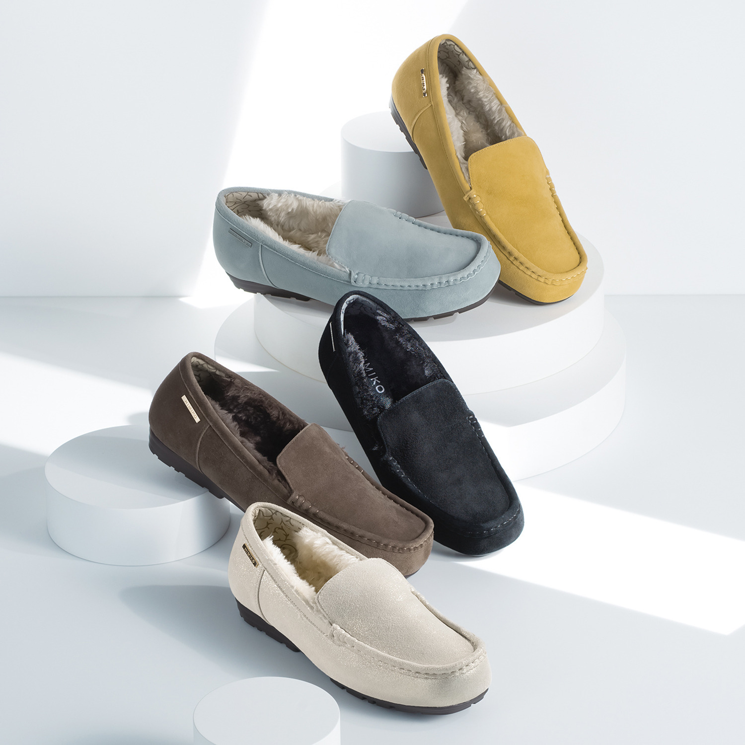 卑弥呼 はっ水シープレザー ＮＥＷ フレキシブルライトソール ふわふわモカシン