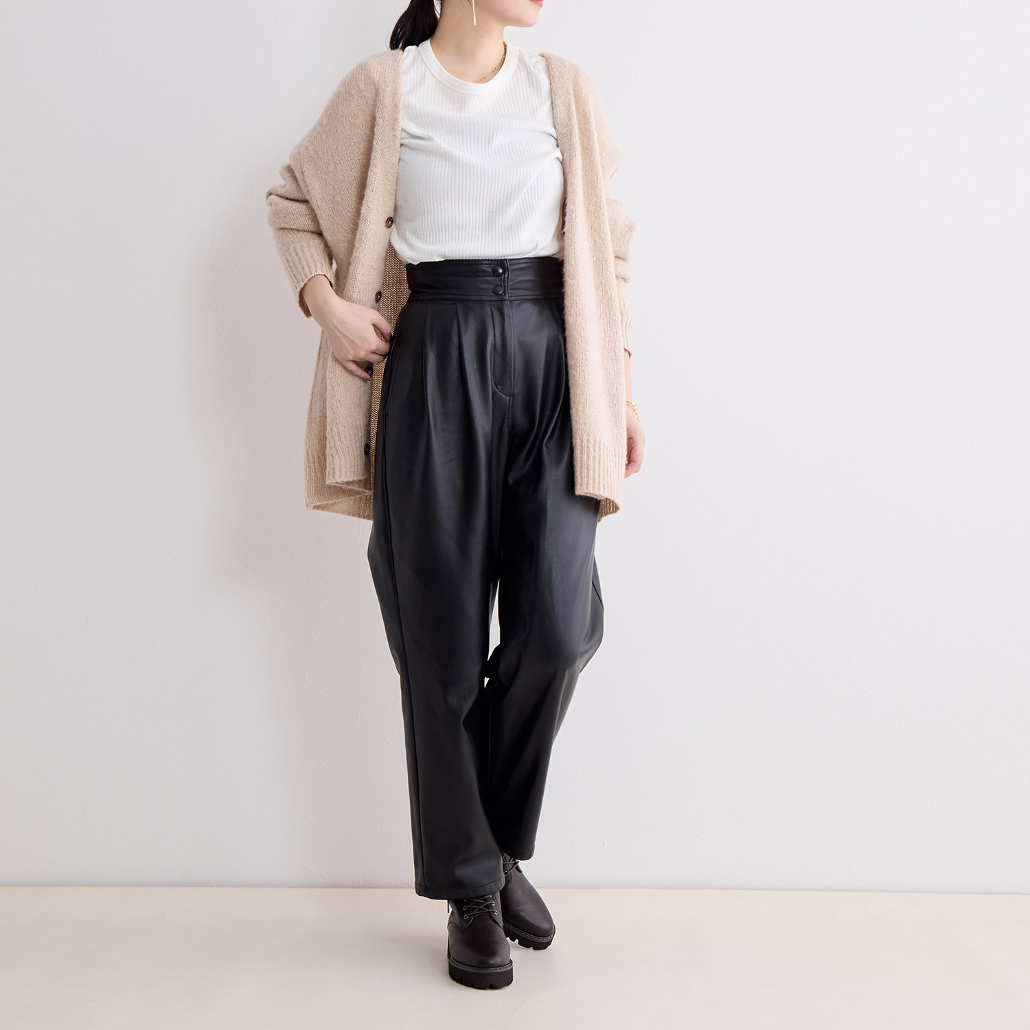 卑弥呼 日本製 はっ水牛革 レースアップ トラックソールブーツ