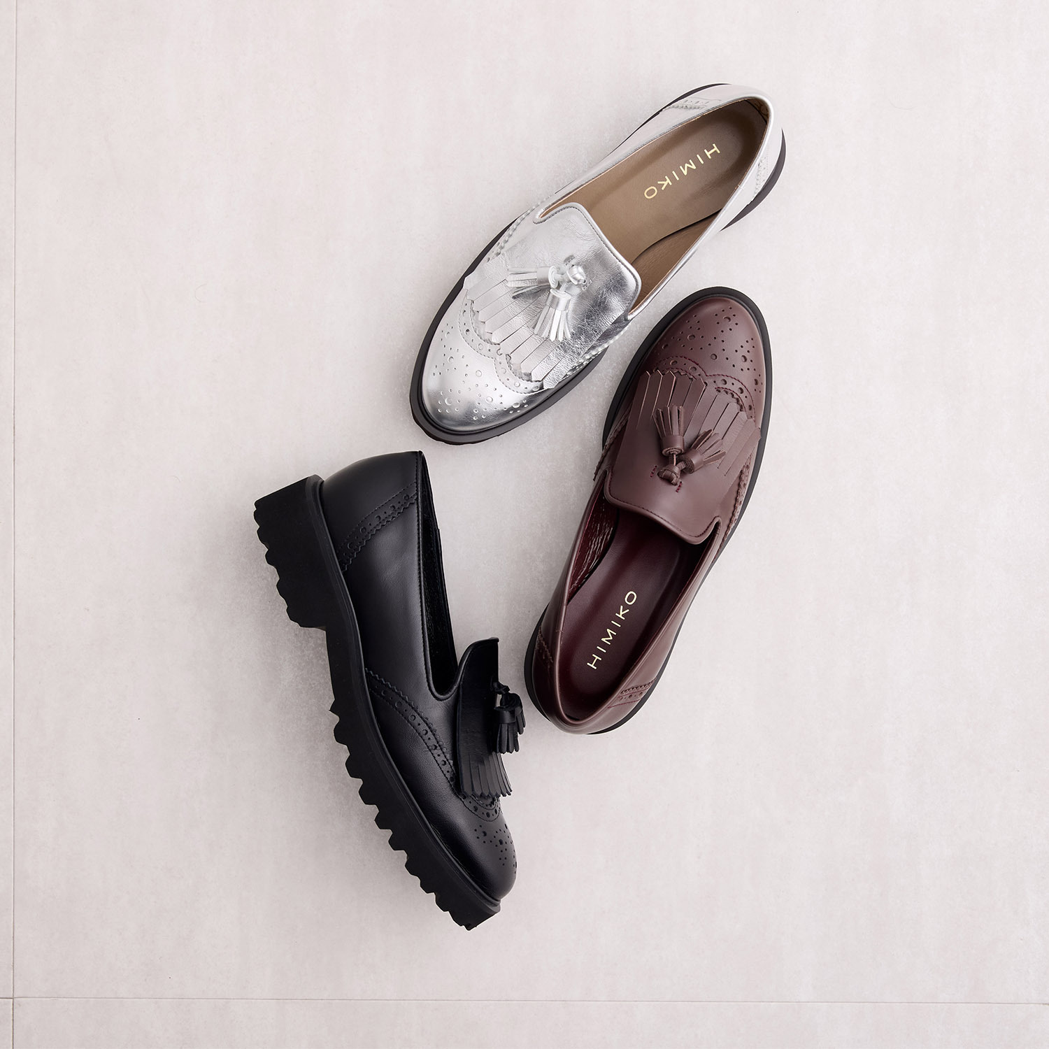 卑弥呼 ＜日本製＞ レザー メダリオンデザイン タッセルローファー