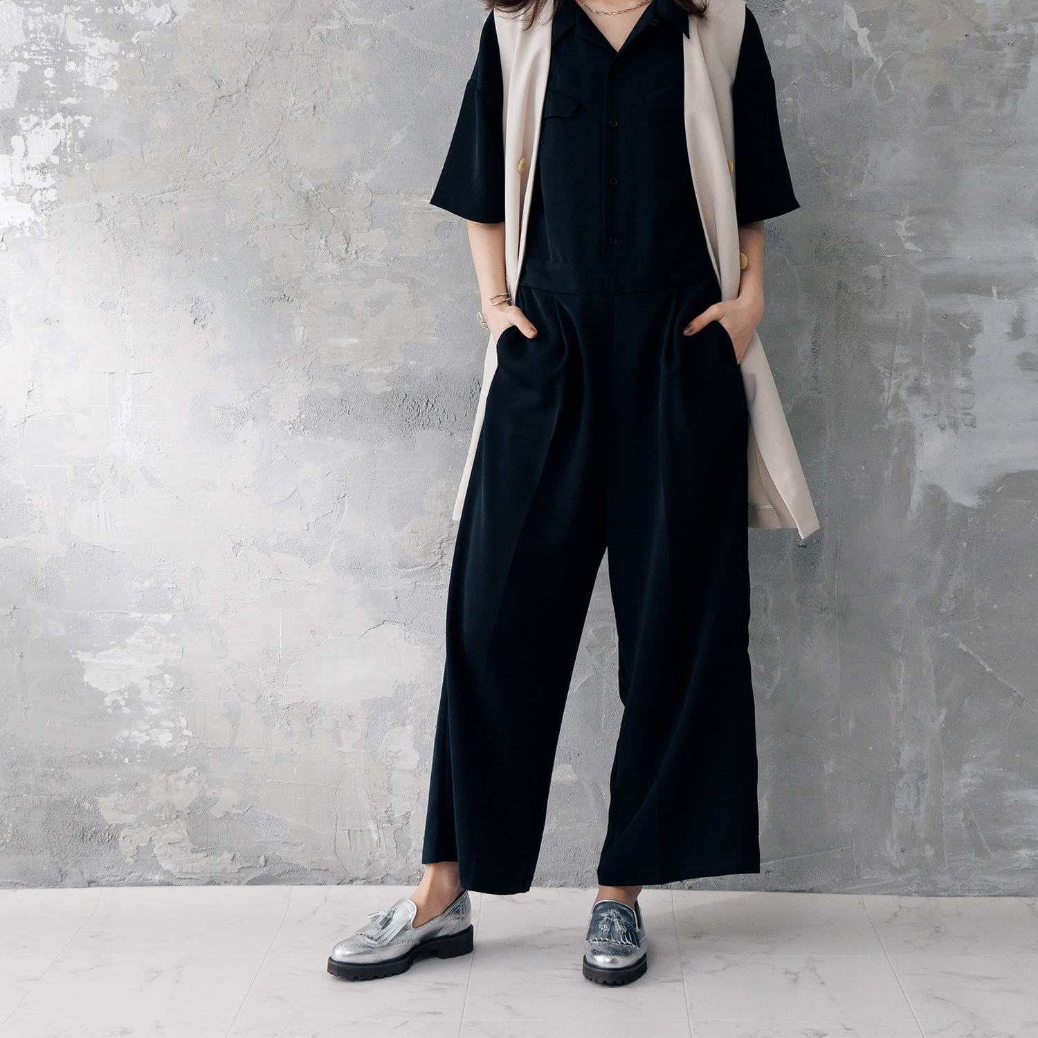 卑弥呼 ＜日本製＞ レザー メダリオンデザイン タッセルローファー