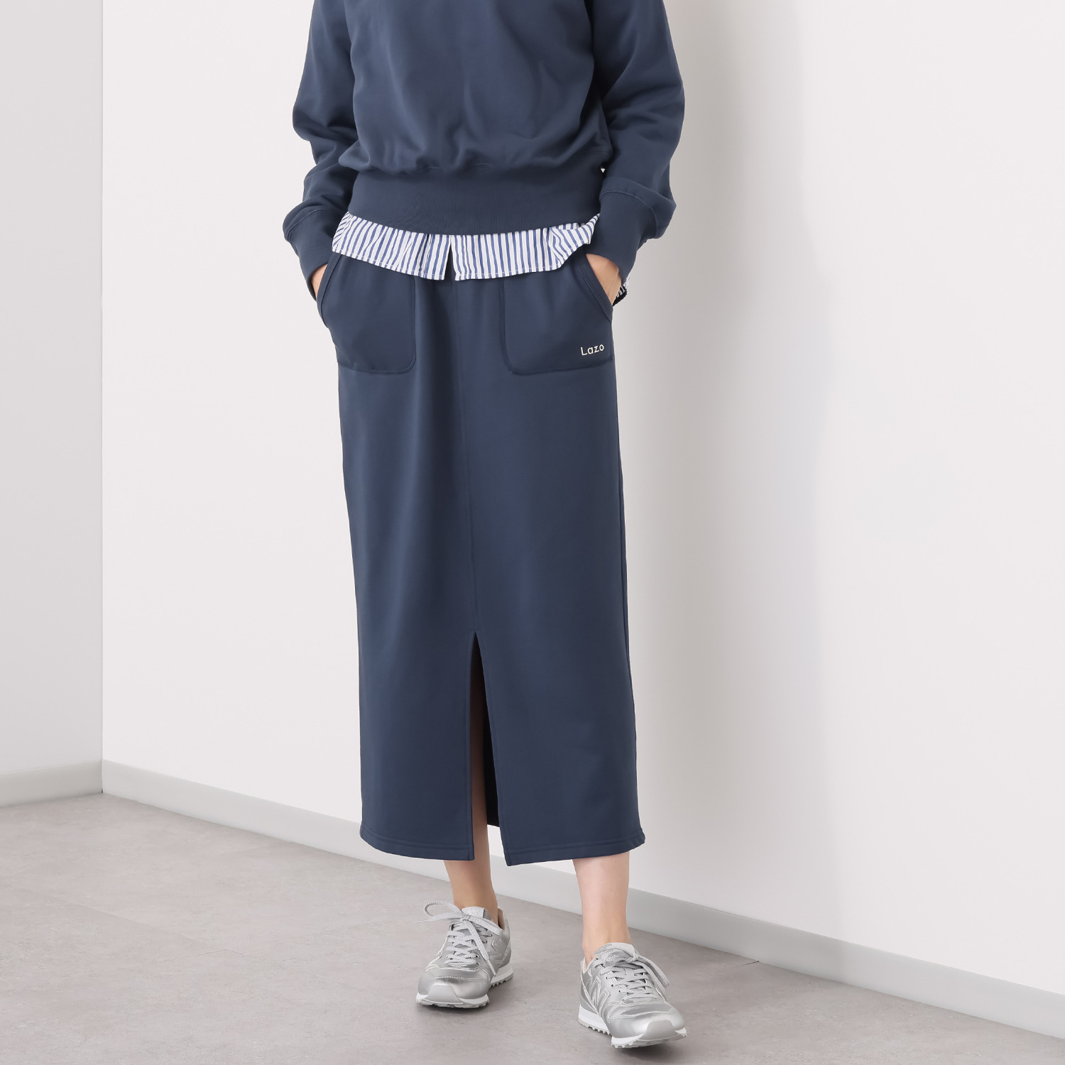 ラソエヌサーティスリー ディグリーズ 裏毛 ロゴ刺しゅうアクセント タイトスカート