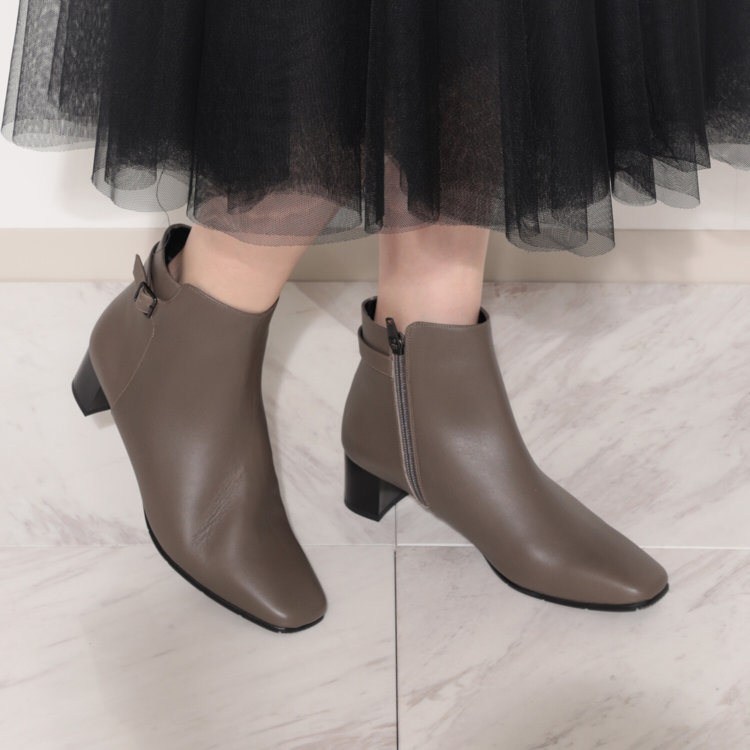 ビューフィット 日本製 脚を美しく魅せる！ 牛革・ゆったり３Ｅ 雨でも安心・足首すっきり ショートブーツ