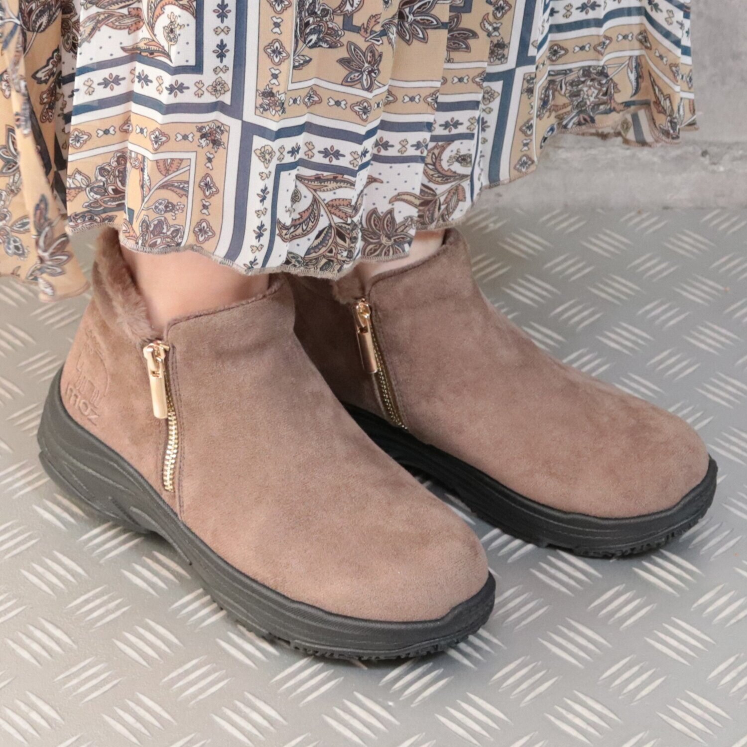 モズ 防水・はっ水 ダブルファスナー付 ショートブーツ