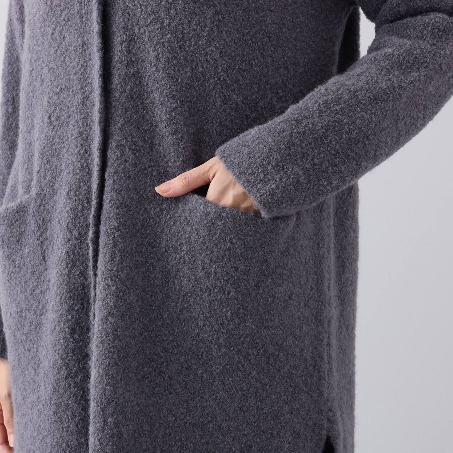 アズイズ　ビーマイセルフ バイ　ネイチャーズ ベビーアルパカ混ブークレ Ｖネックコーディガン