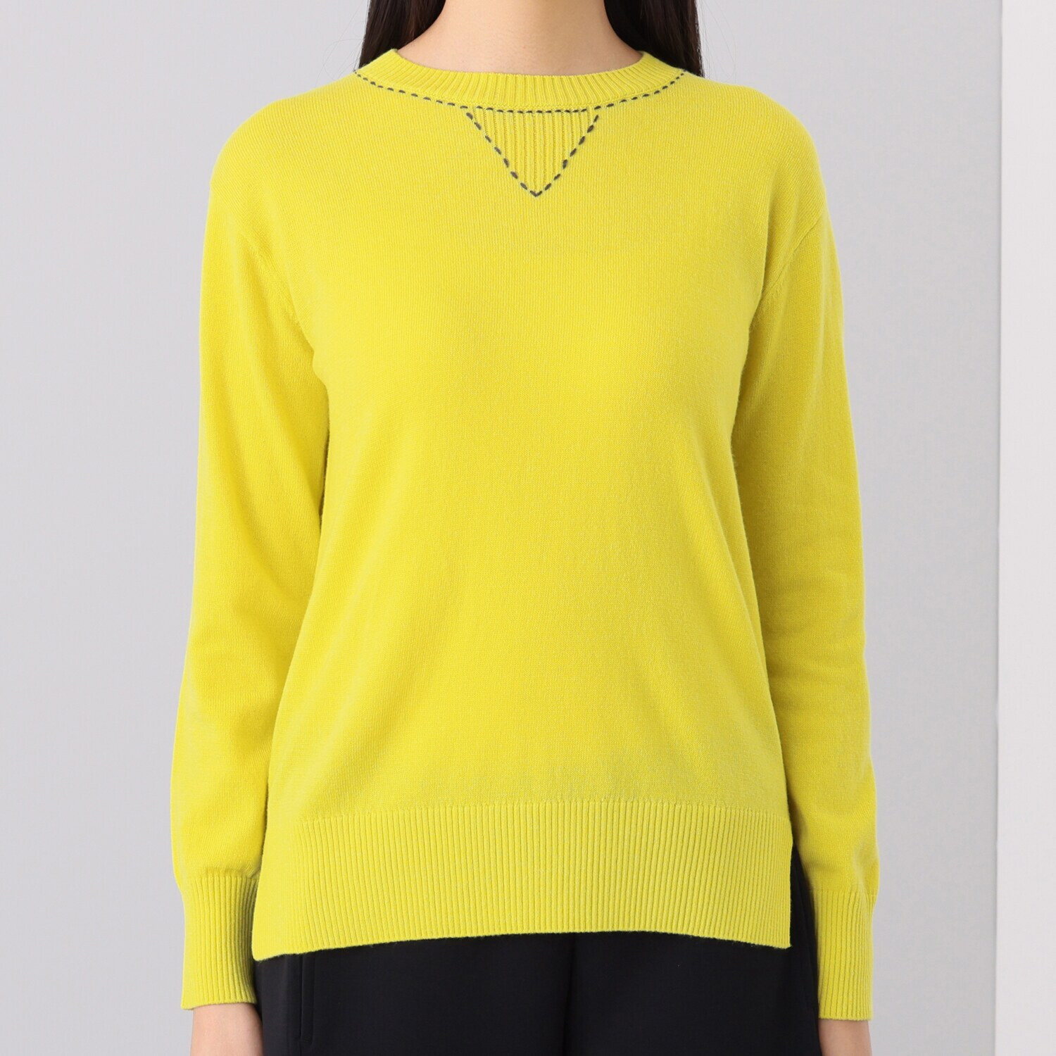 シャビージェンティール 襟元ハンドステッチ ニットプルオーバー