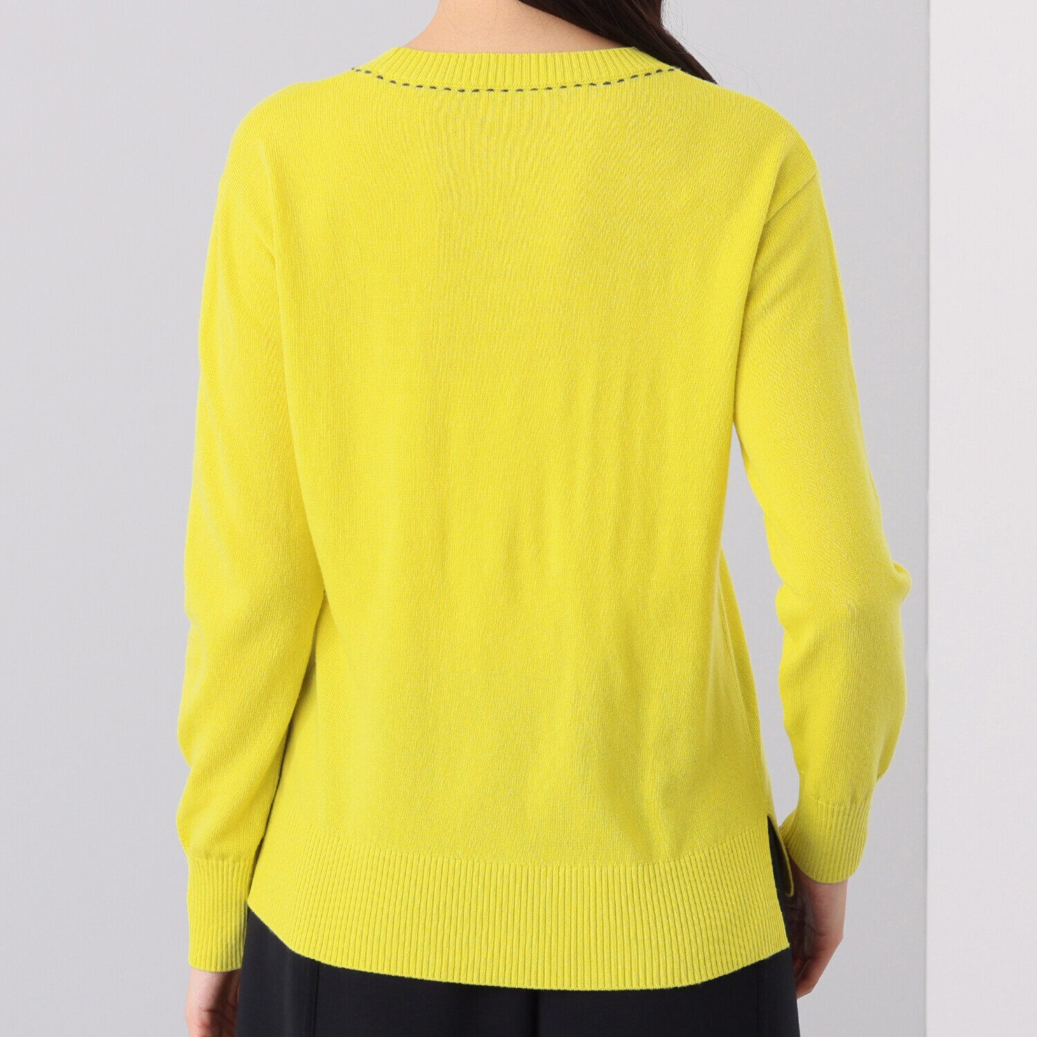 シャビージェンティール 襟元ハンドステッチ ニットプルオーバー