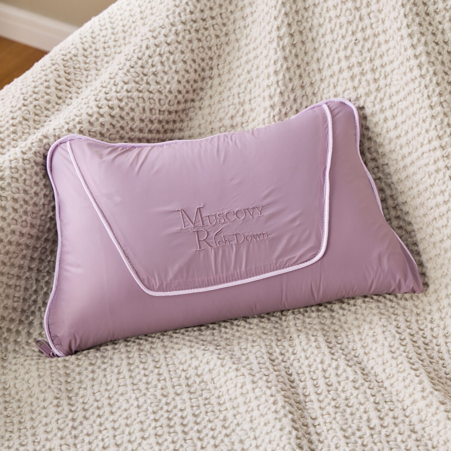 モスコビーリッチダウン 軽い・薄い・コンパクト！ 持ち運べるマルチユースな モバイルダウンキルト