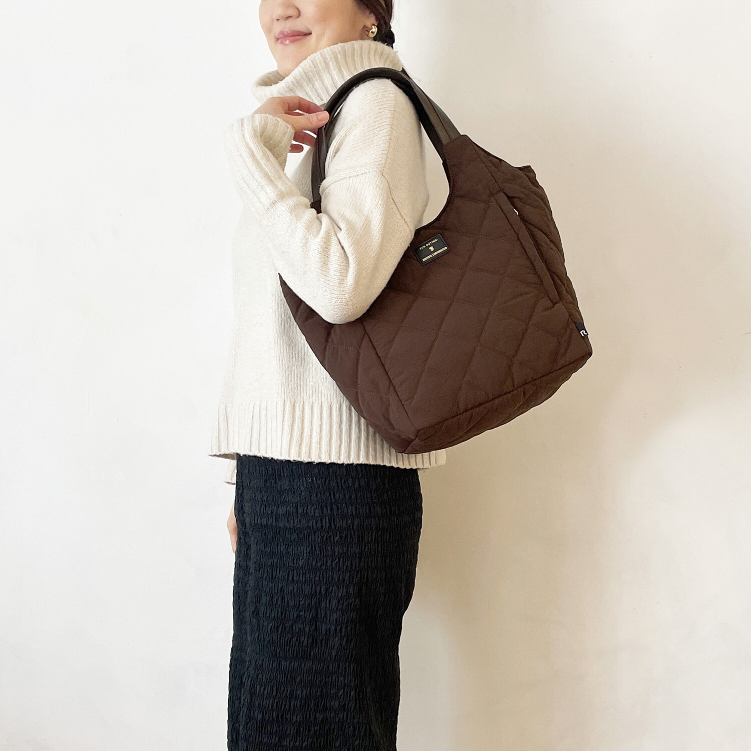 ルートート はっ水 肩掛けしやすい キルティングトートバッグ