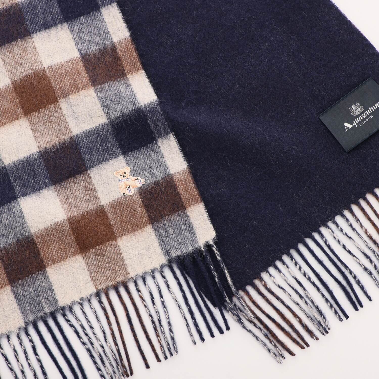 アクアスキュータム ウール１００％ ダブルフェイスマフラー