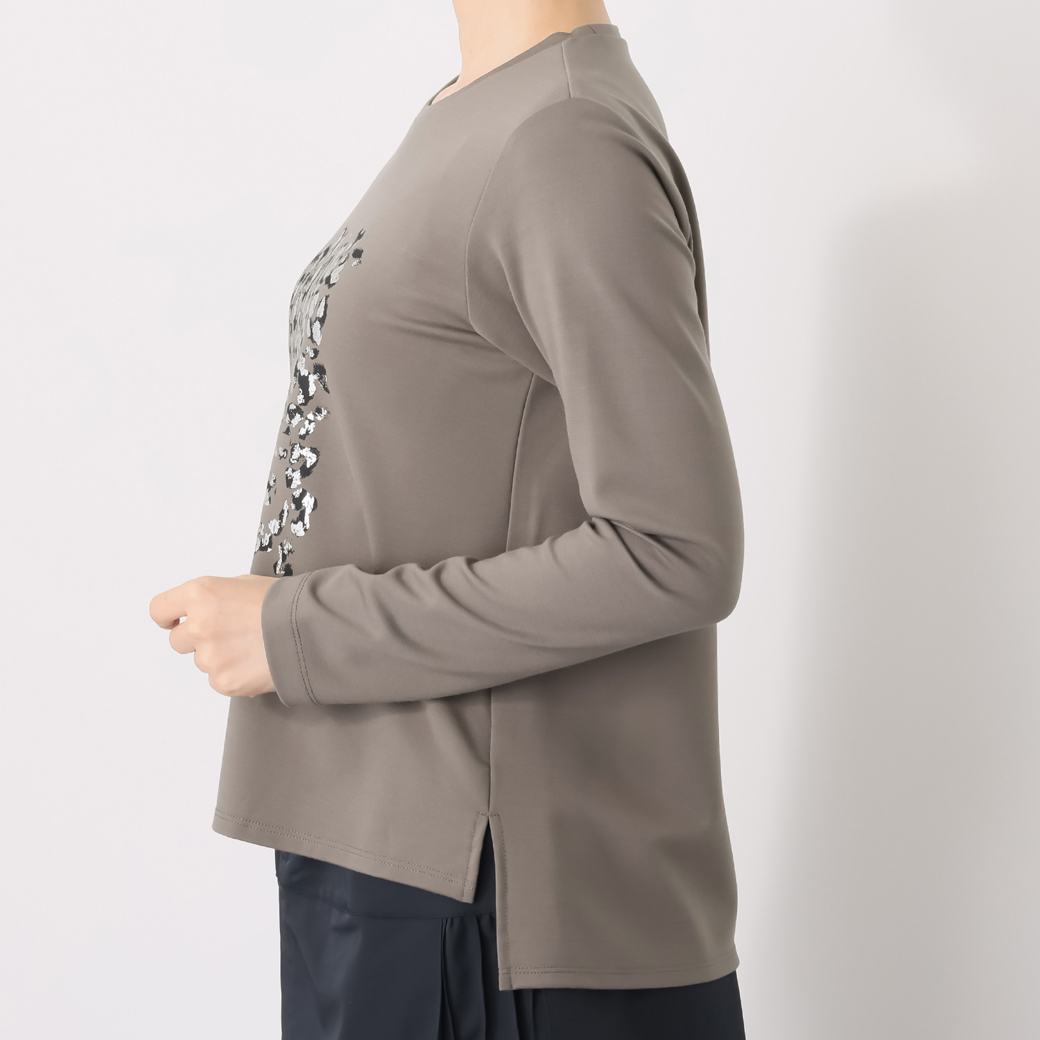 マイ　ジル オリジナル箔 レオパードプリント 長袖 カットソープルオーバー