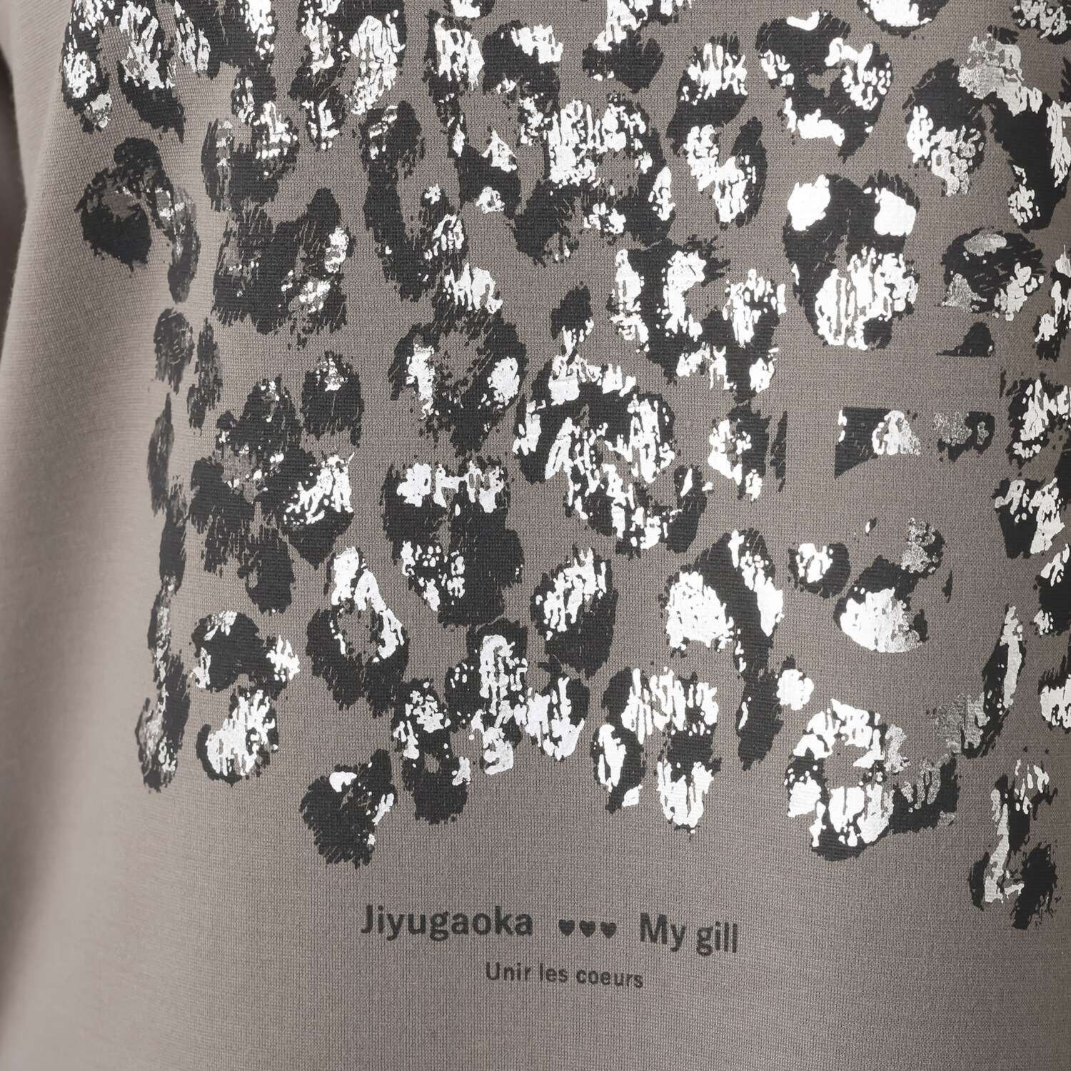 マイ　ジル オリジナル箔 レオパードプリント 長袖 カットソープルオーバー