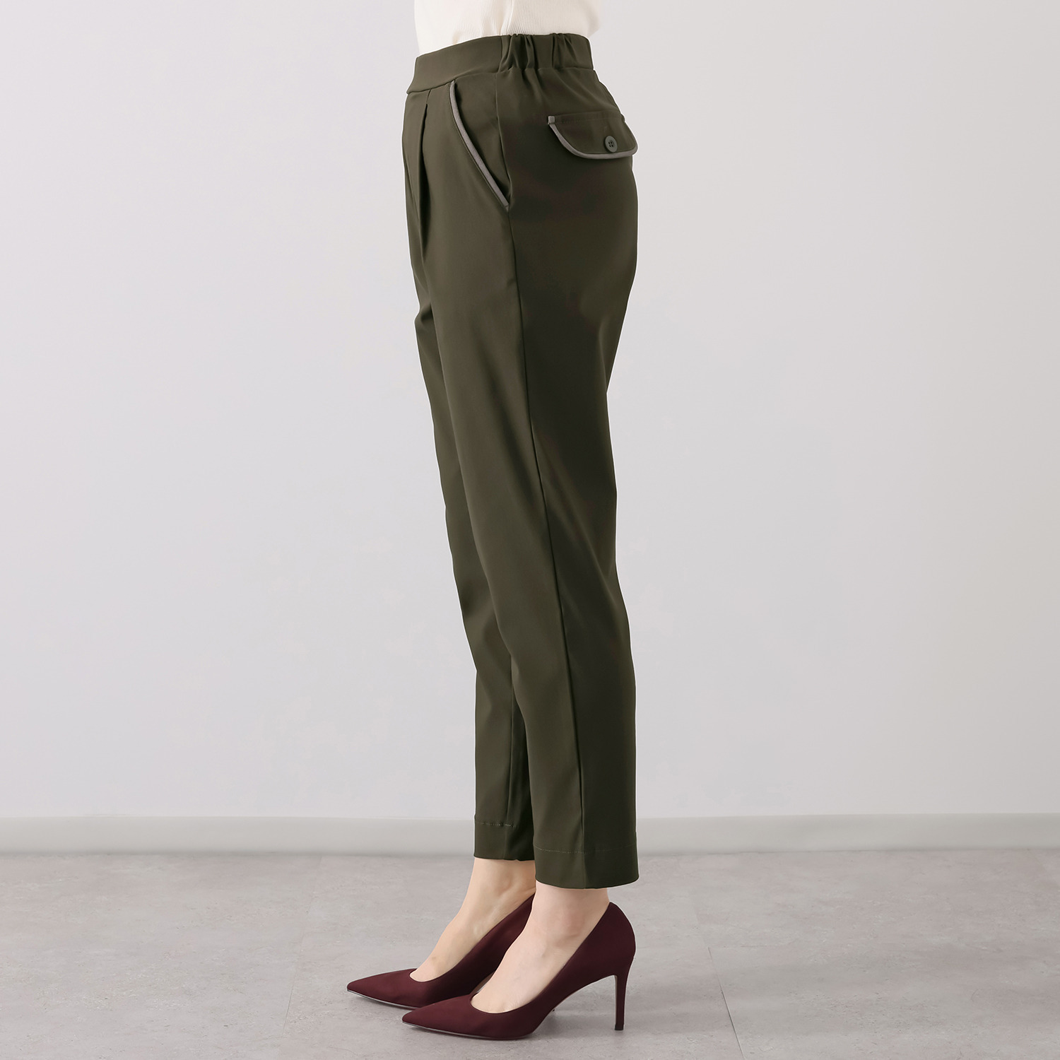 アトリエール ハイストレッチ テーパードパンツ