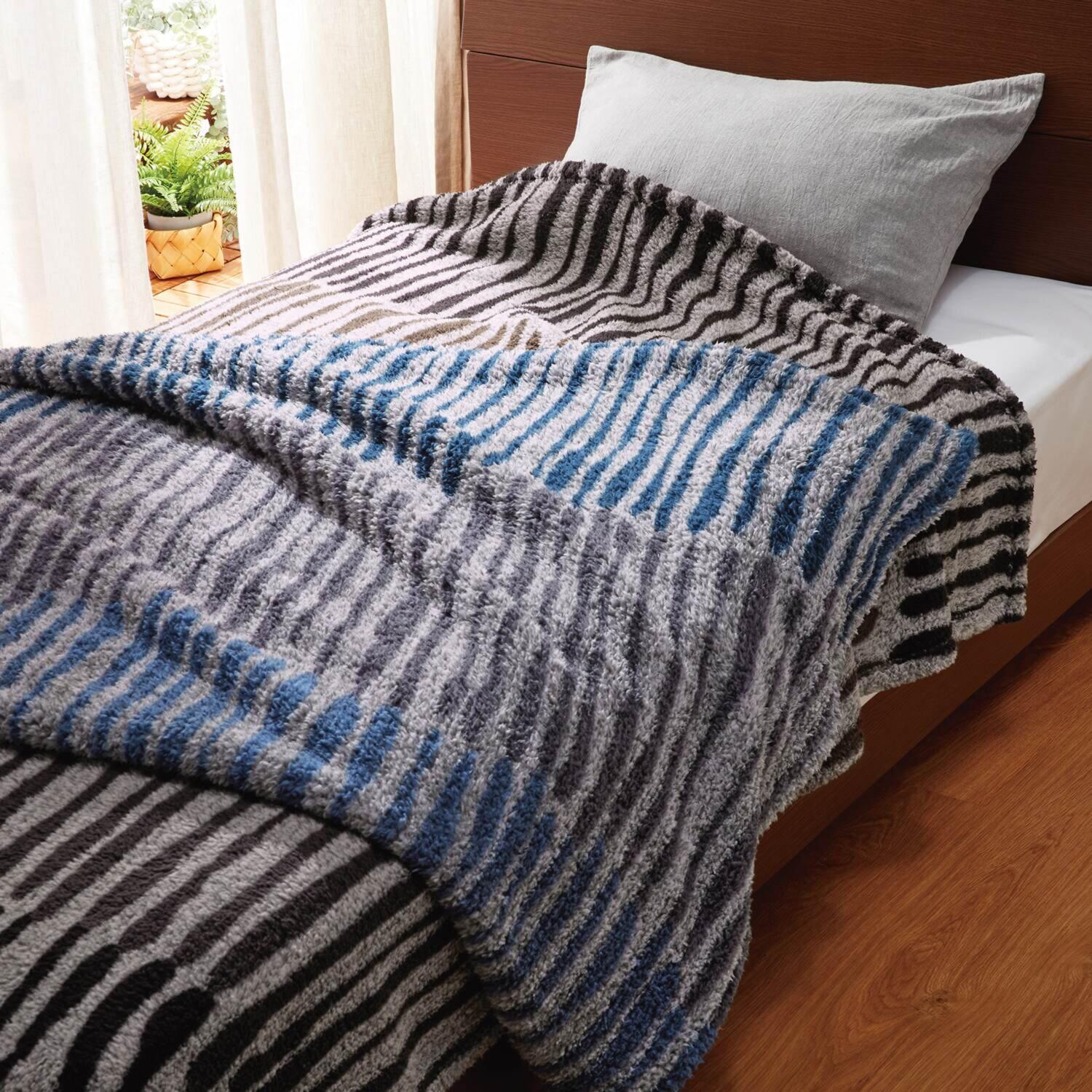 ｎｉｓｈｉｋａｗａ　西川 軽くてふわふわ！ 抗菌・消臭・蓄熱 もこもふブランケット ＜セミダブル＞