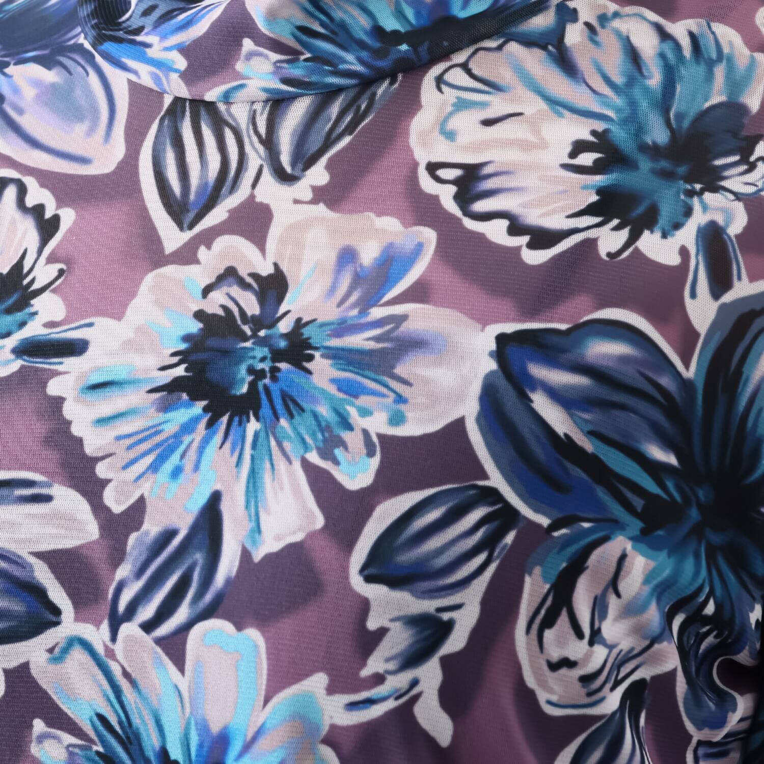 ダジュール パワーネットプリント ハイネックプルオーバー