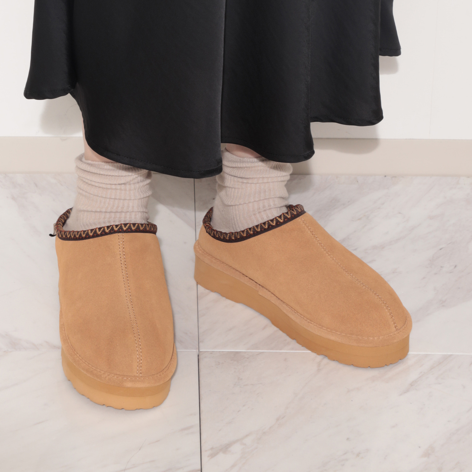 ベアパウ 牛革 厚底スリッポンシューズ “マーティス”