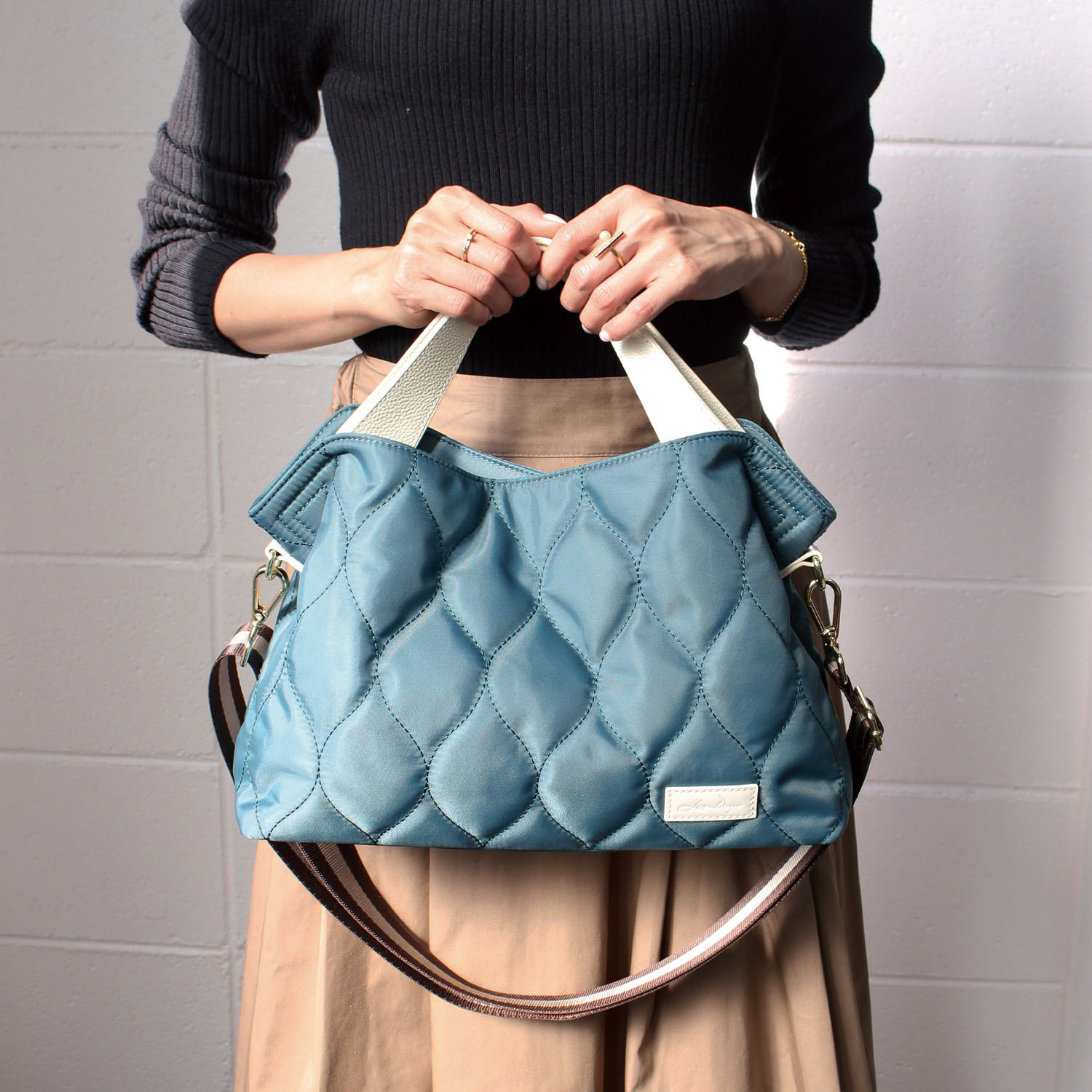 リズデイズ はっ水キルティング ２ウェイハンドバッグ