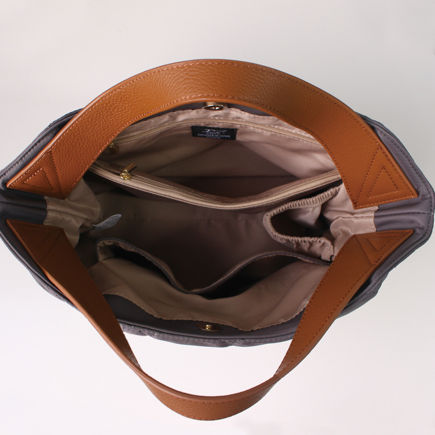 リズデイズ はっ水キルティング ２ウェイハンドバッグ