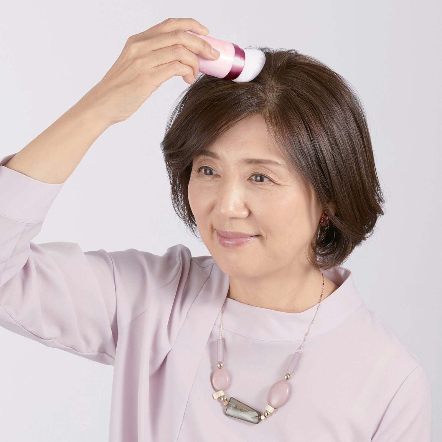 アートネイチャー 瞬間増毛＆白髪隠し！ もっと自然に若々しく アートミクロン モアモアビー　特別セット スマホネックポーチ付