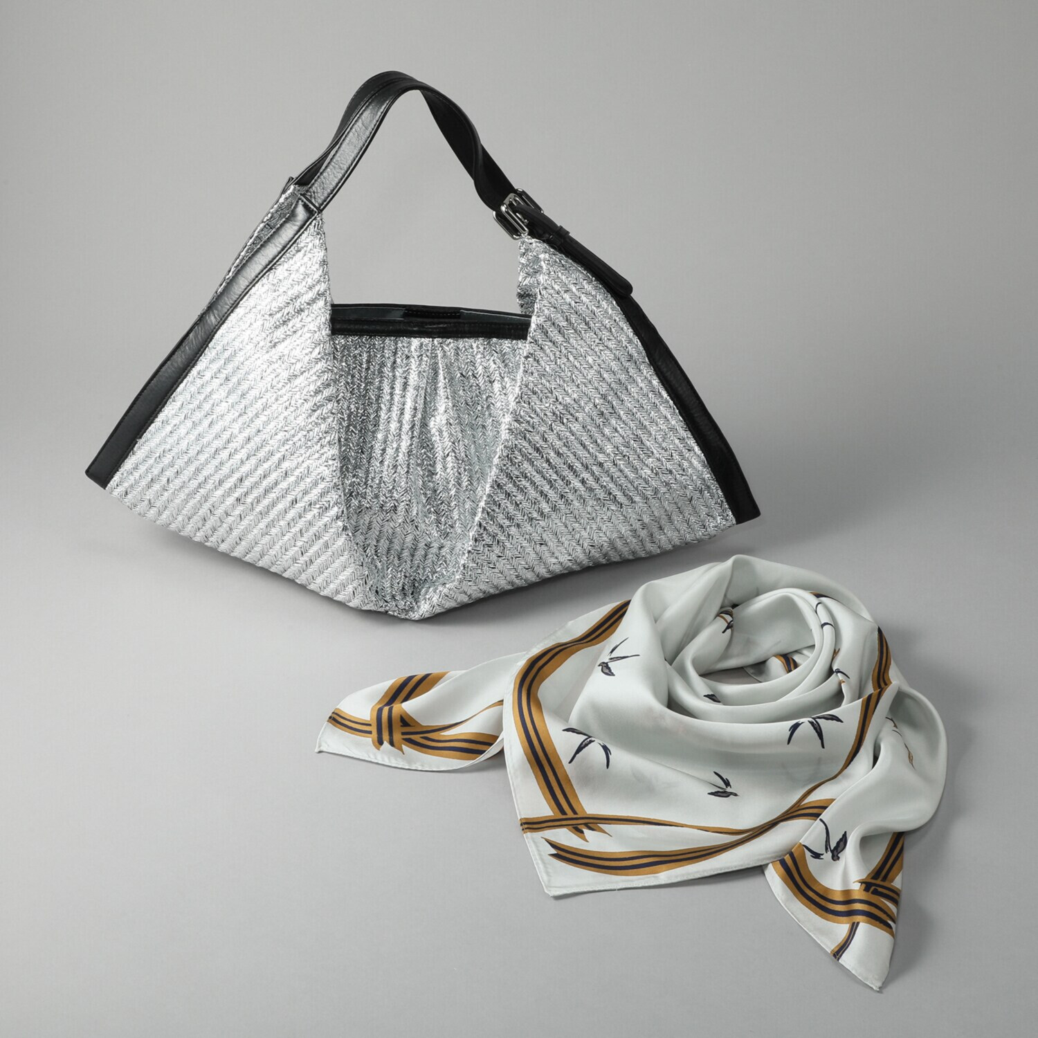 タマミ　ワタナベ スカーフの色はお任せ！ シルクスカーフ＆ トートバッグ
