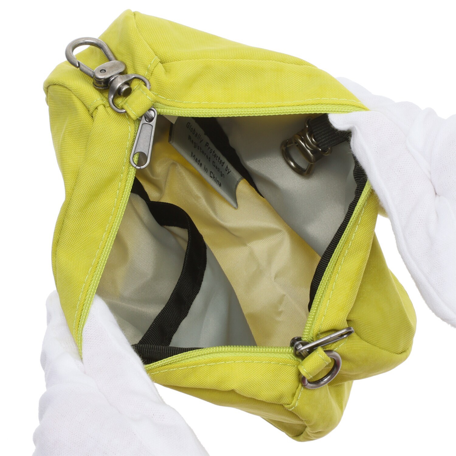 ヘルシーバックバッグ ポーチ付　はっ水 テクスチャードナイロン ボディーバッグ