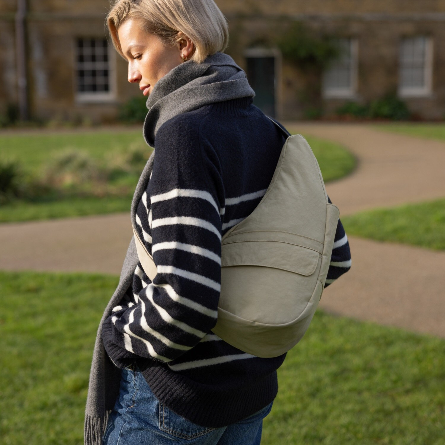 ヘルシーバックバッグ ポーチ付　はっ水 テクスチャードナイロン ボディーバッグ