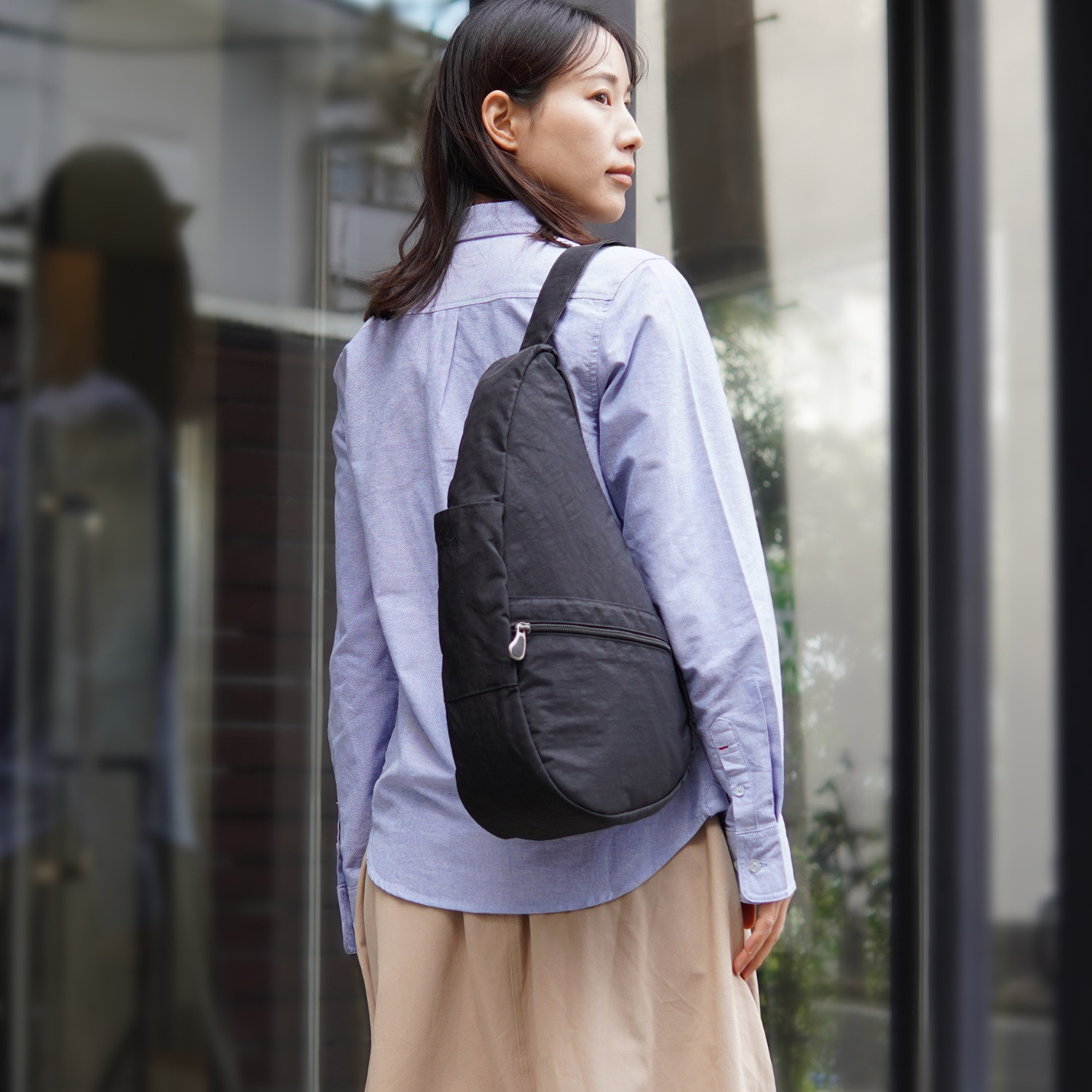 ヘルシーバックバッグ ポーチ付　はっ水 テクスチャードナイロン ボディーバッグ