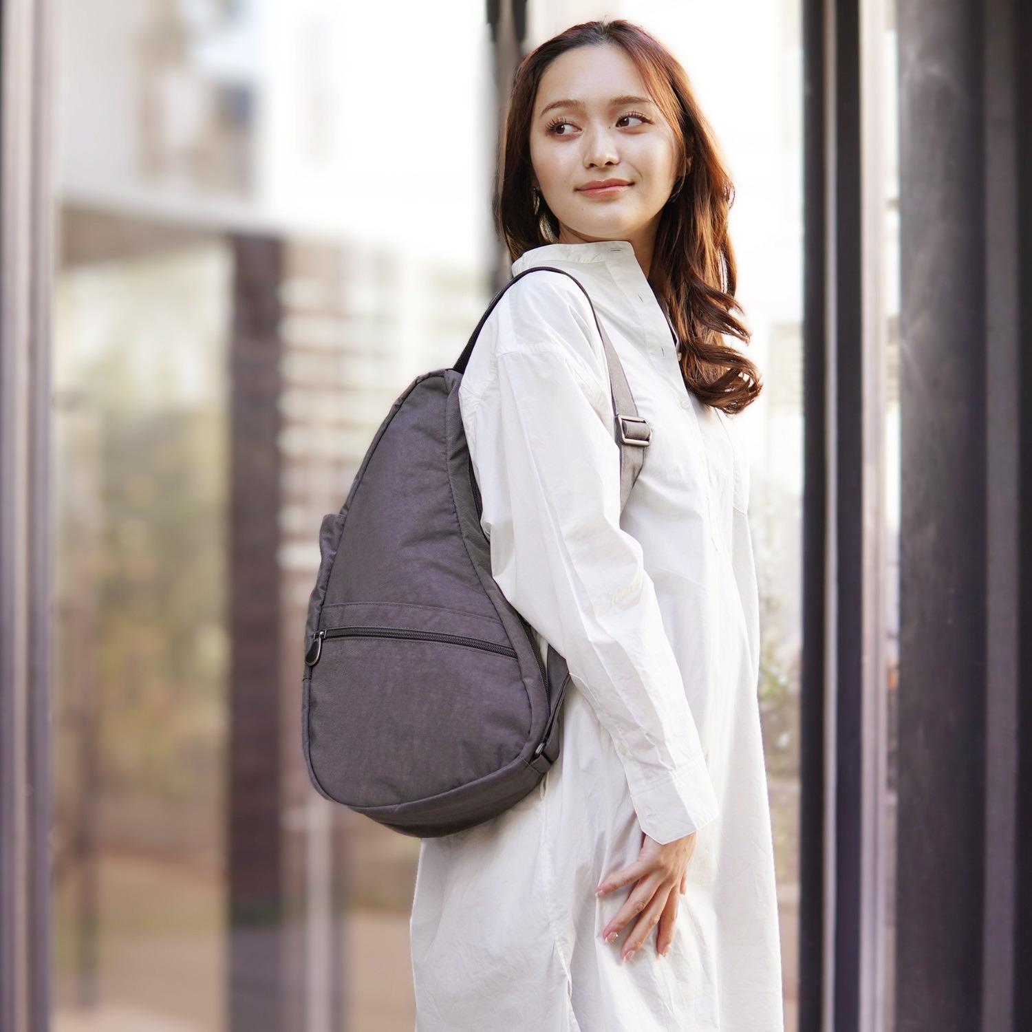 ヘルシーバックバッグ ポーチ付　はっ水 テクスチャードナイロン ボディーバッグ