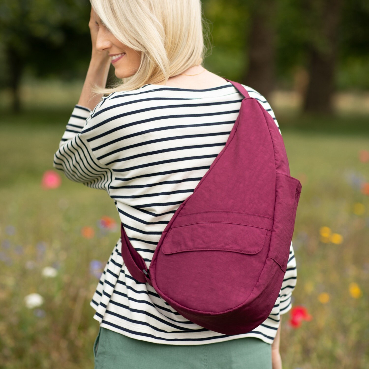 ヘルシーバックバッグ ポーチ付　はっ水 テクスチャードナイロン ボディーバッグ