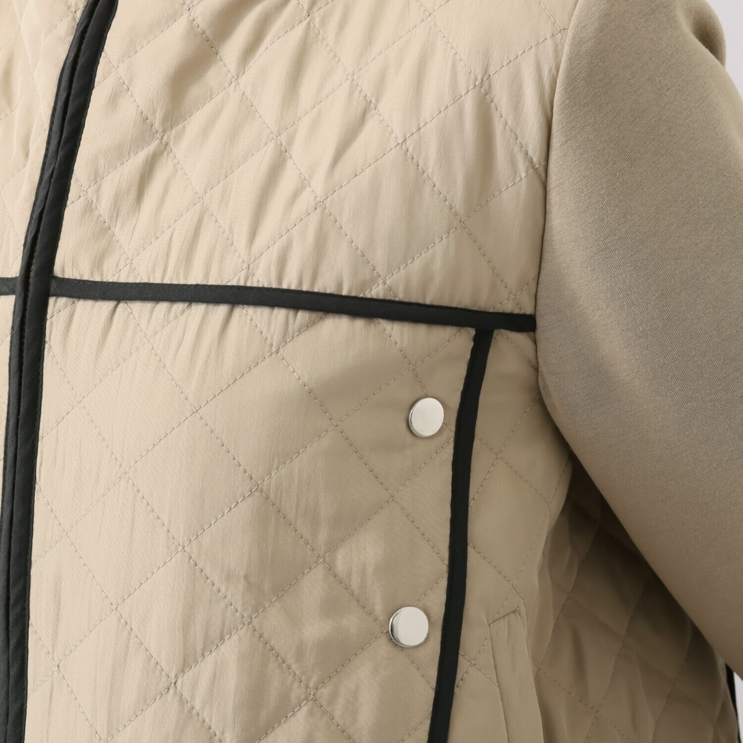 エムズ　スタイル キルティングデザイン パイピングアクセント フーディーブルゾン