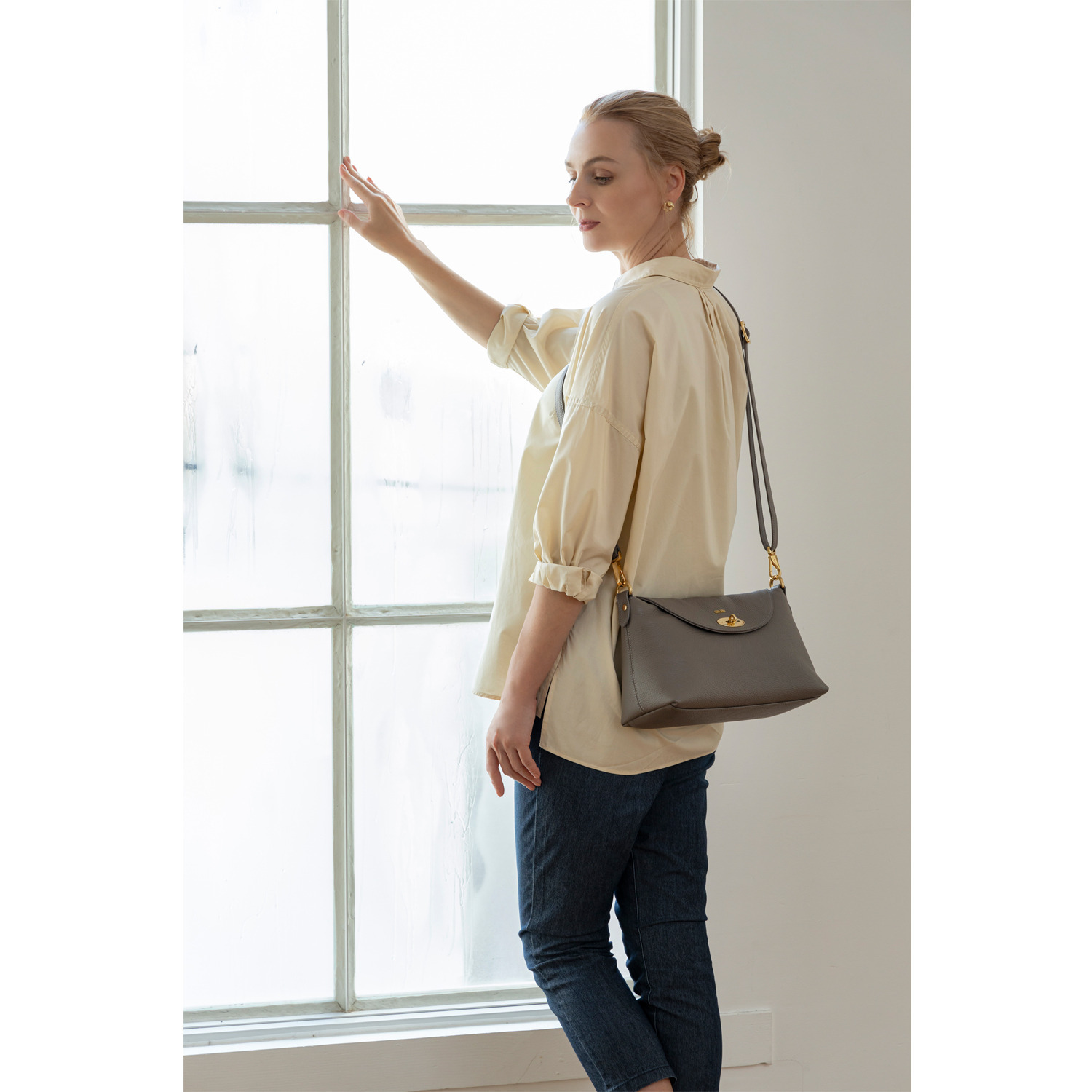 ジウディ ＜イタリア製＞ マストロット社製牛革 ２ウェイハンドバッグ