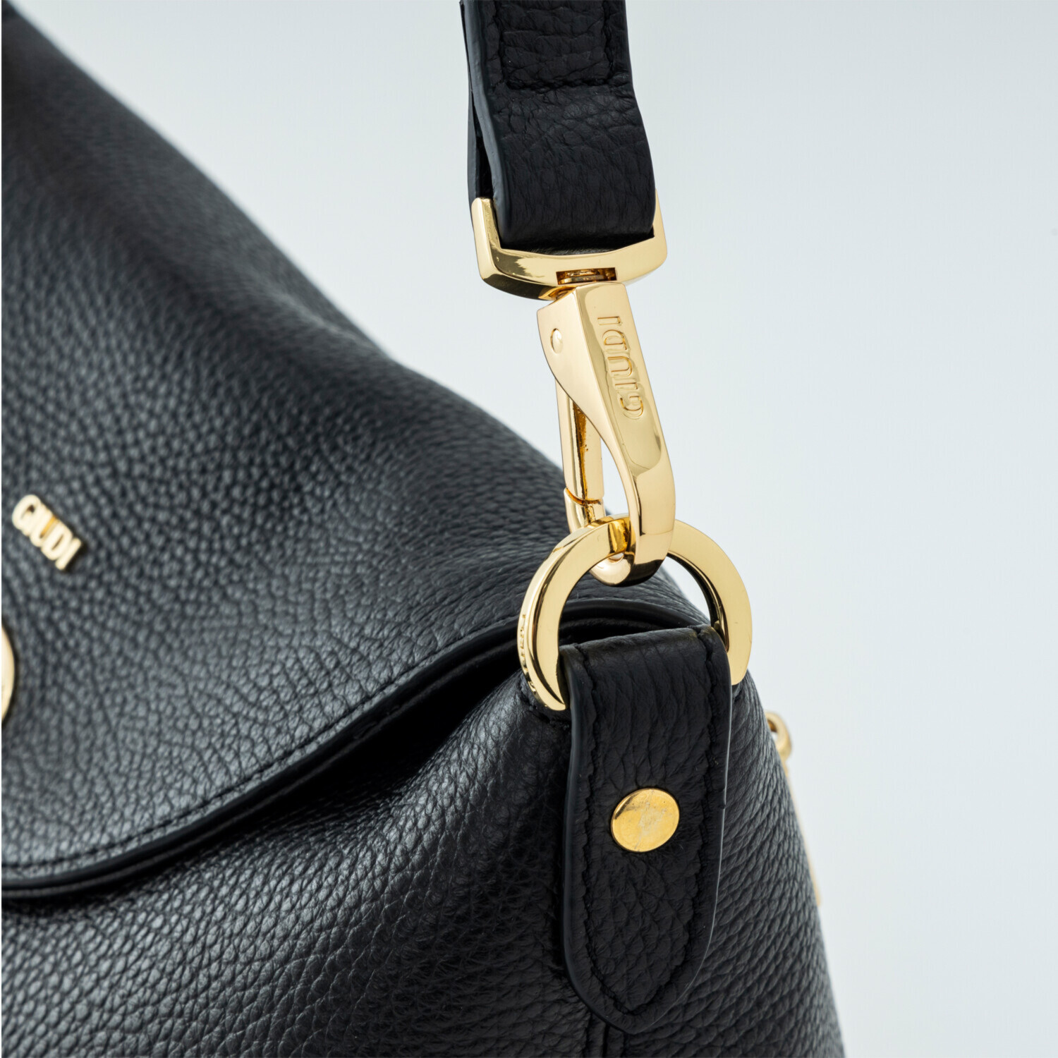 ジウディ ＜イタリア製＞ マストロット社製牛革 ２ウェイハンドバッグ