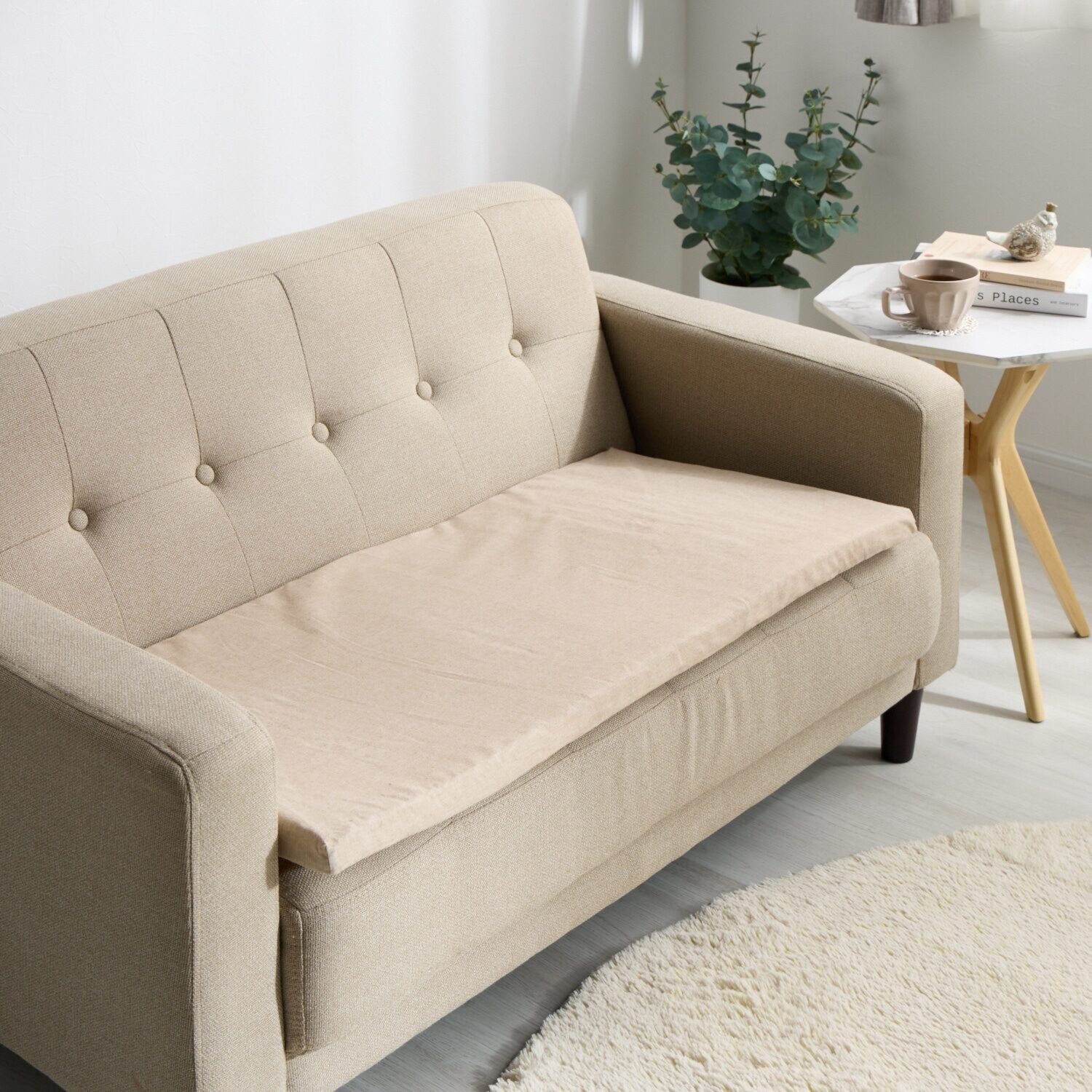 ソファーの座面に敷いて 快適な座り心地復活！ ふわふわファータッチ 復活ソファーシート ＜３人掛用＞