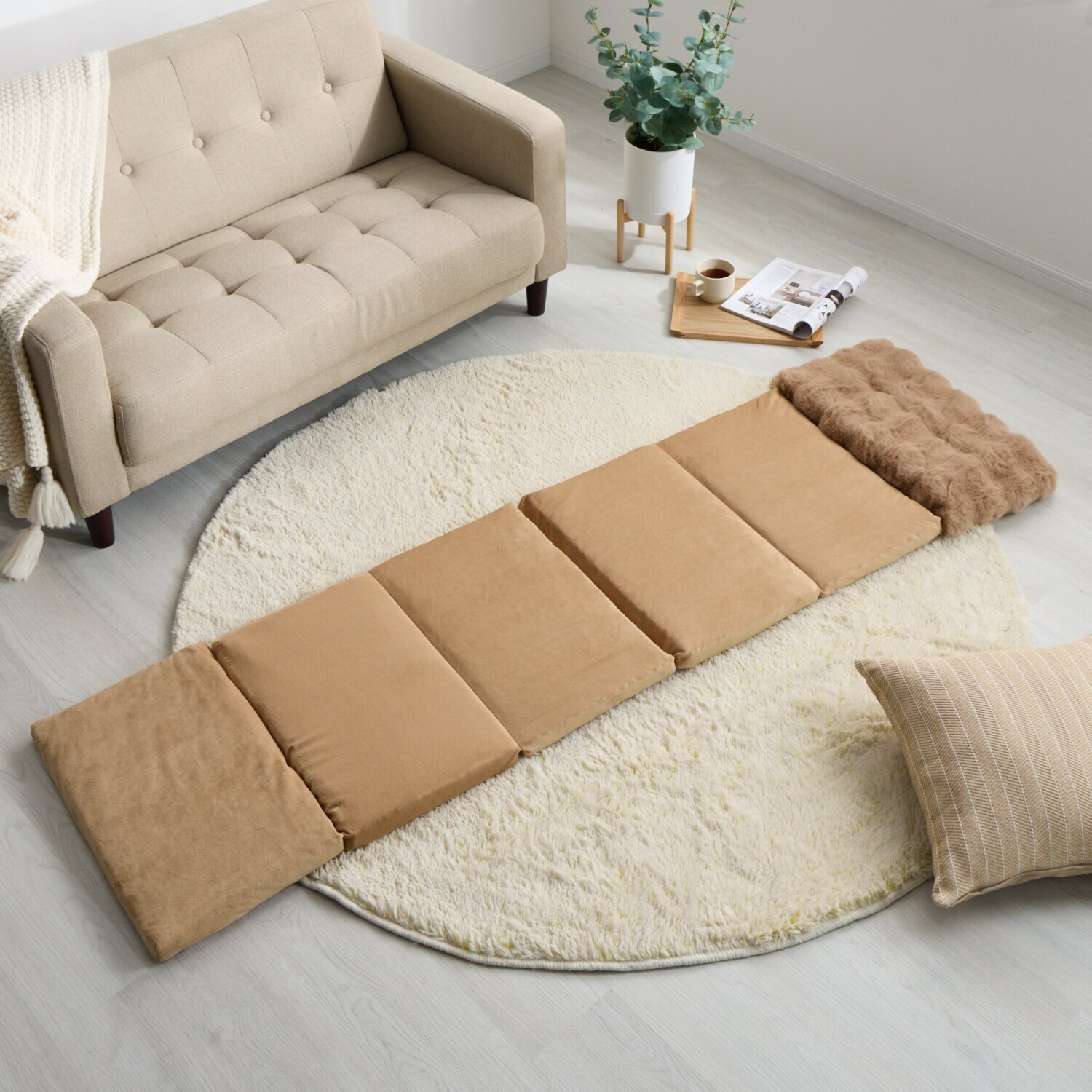 エアーフロウムで 寝心地抜群！ ファータッチアクセント 折りたためるお昼寝マット