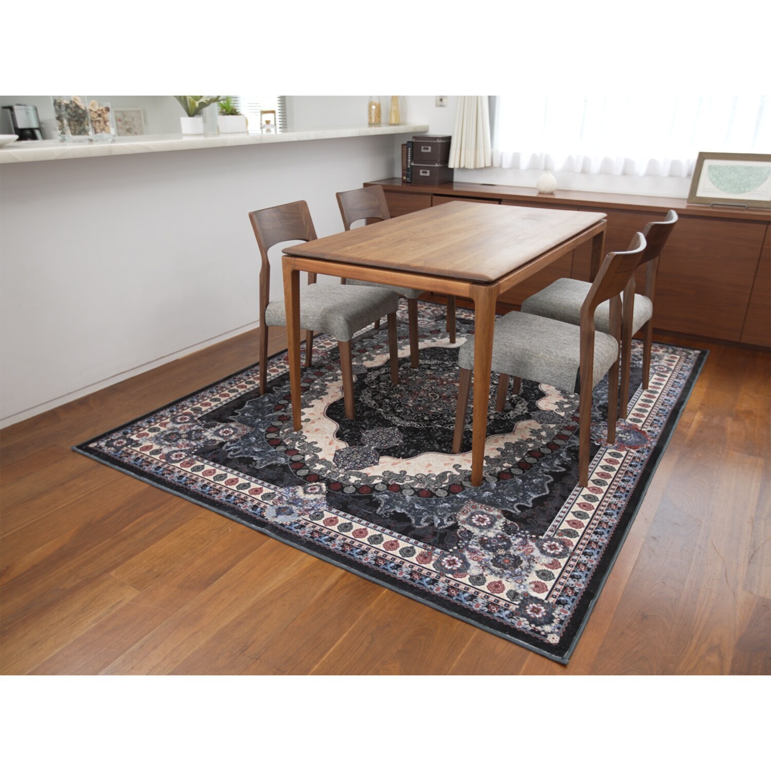 洗える＆はっ水加工で お手入れ簡単！ ペルシャンデザイン シルクタッチカーペット “マルグリット” ＜１９０×２４０ｃｍ＞