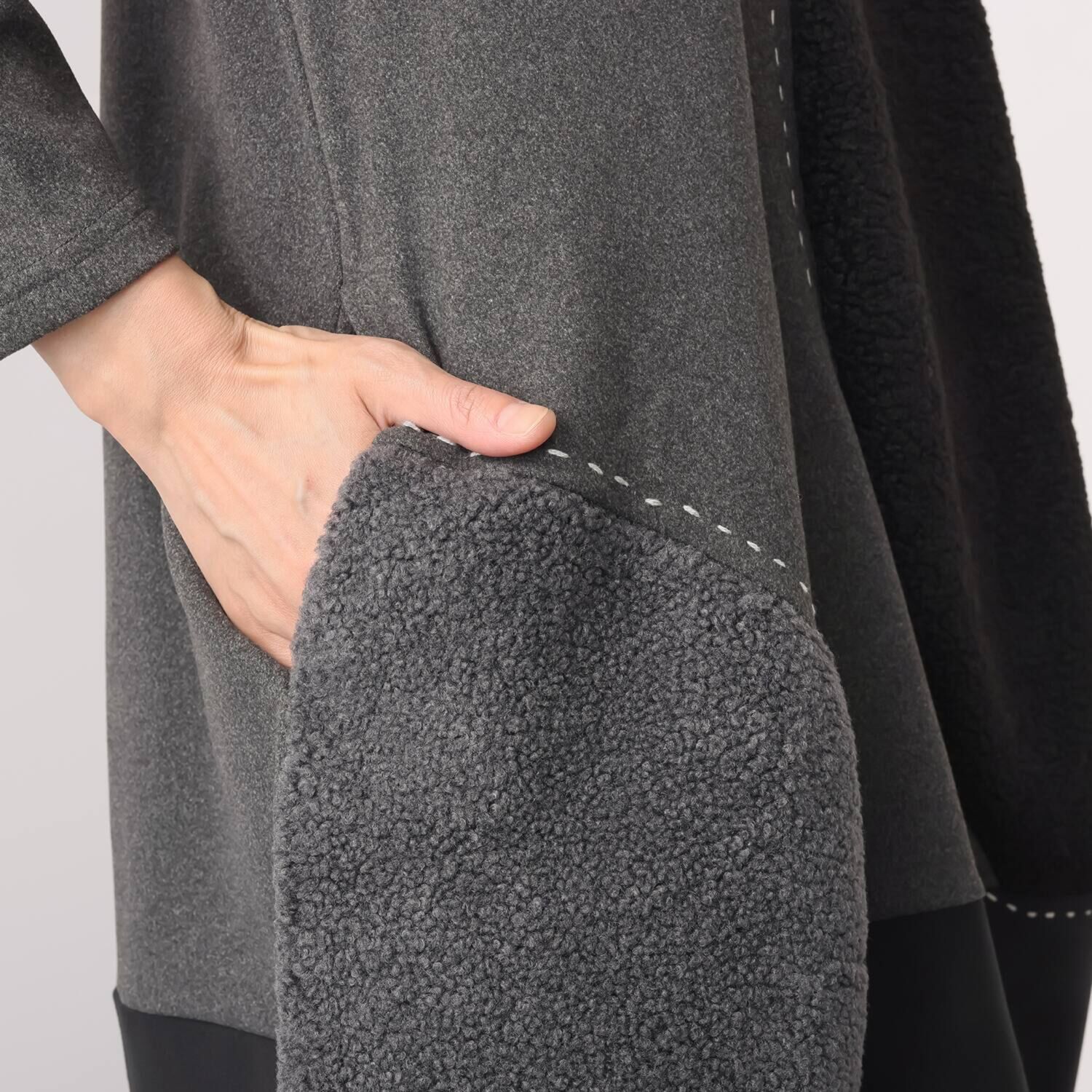 コイビトミサキ　ブラック カーブ切替 デザイン ロングチュニック